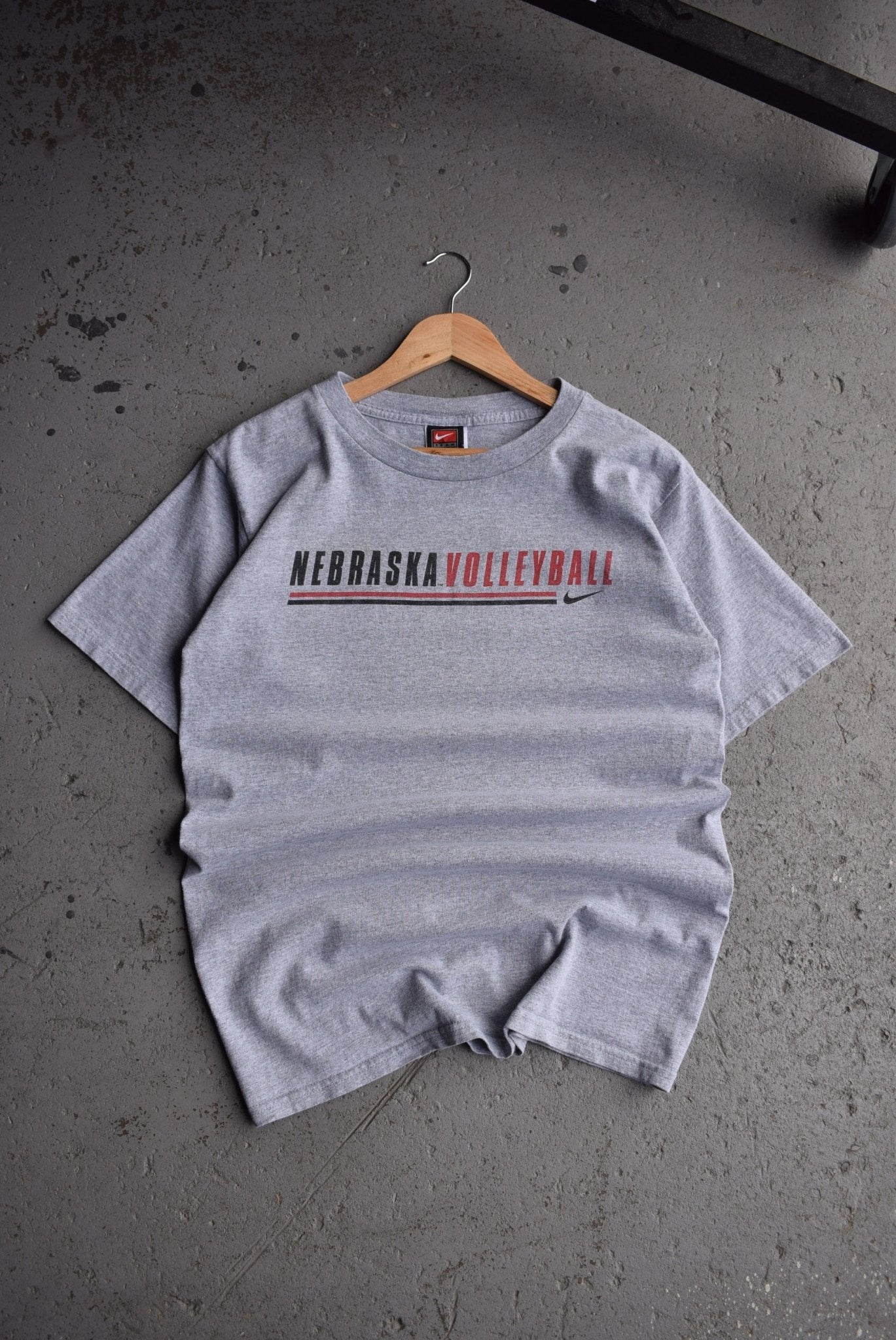 Vintage Nike x University of Nebraska Volleyball Tee (S) - Retrospective Store