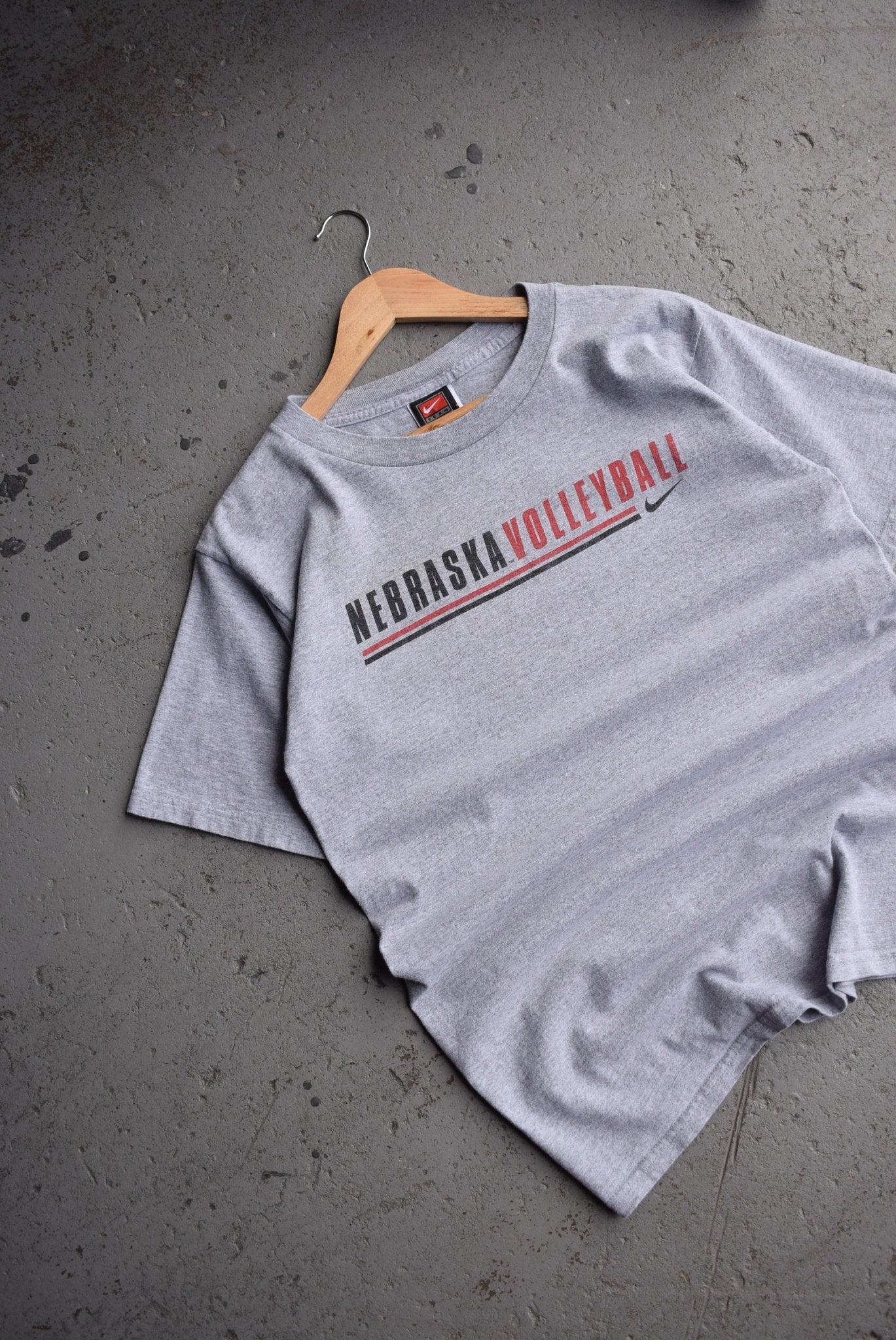 Vintage Nike x University of Nebraska Volleyball Tee (S) - Retrospective Store