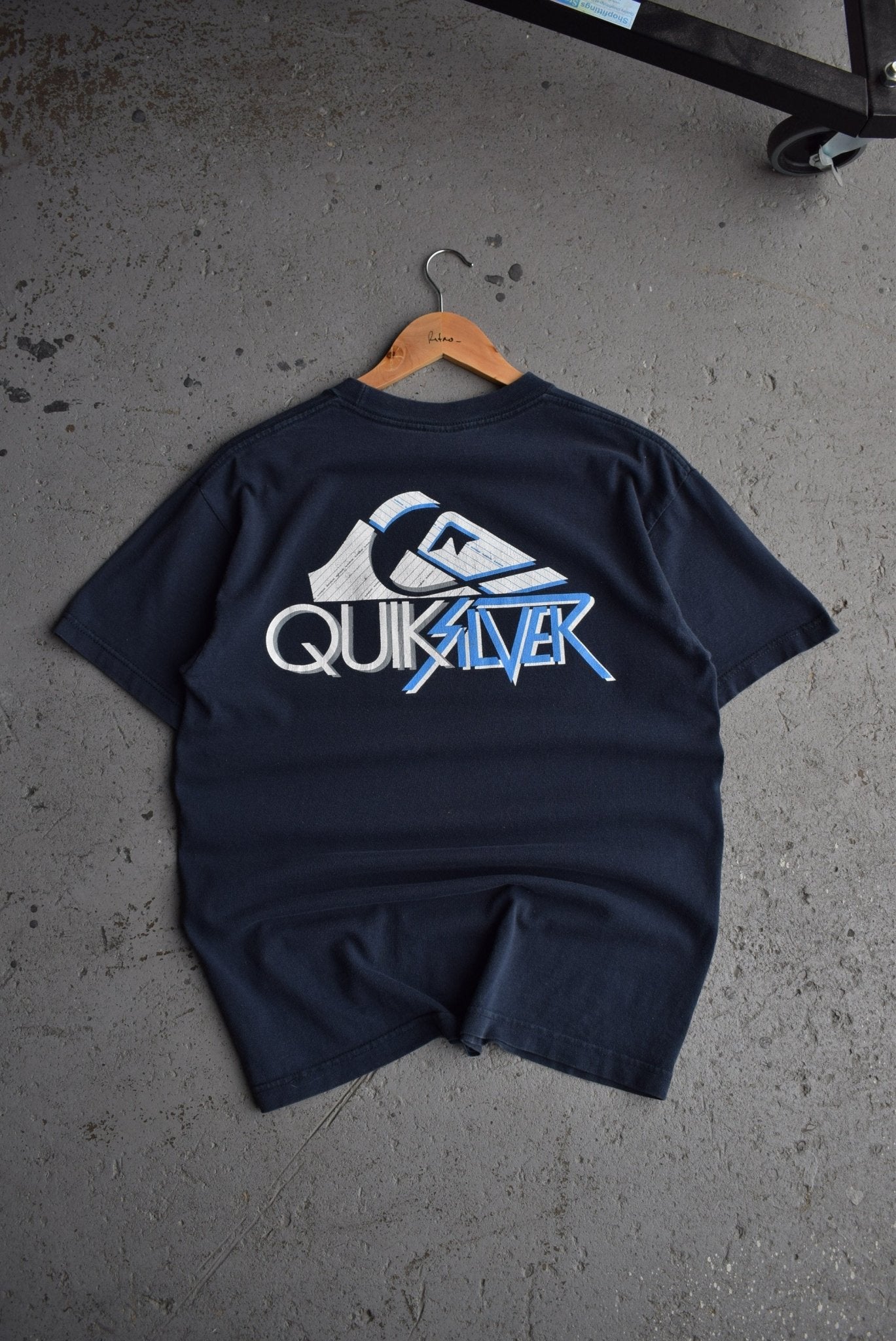 Vintage Quiksilver Spellout Tee (M) - Retrospective Store