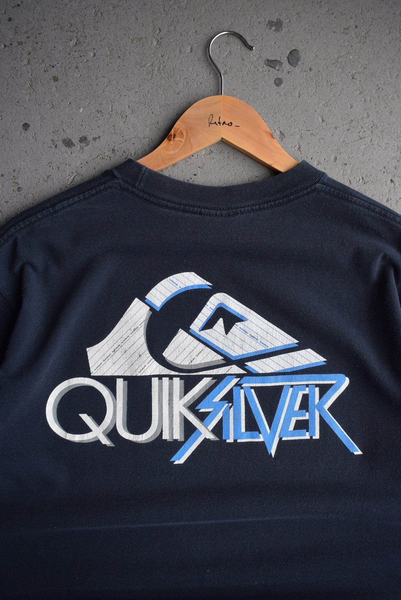 Vintage Quiksilver Spellout Tee (M) - Retrospective Store