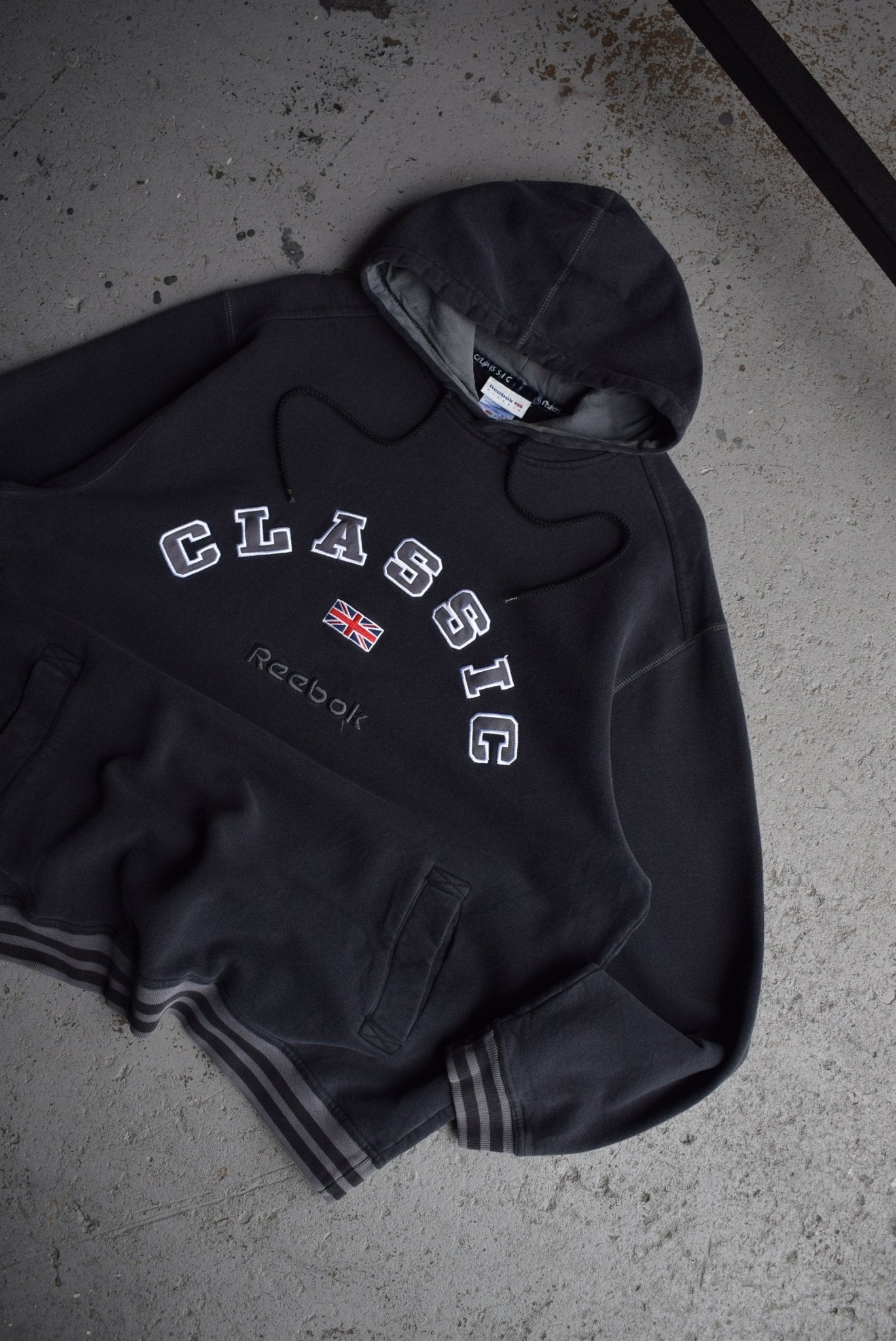 Vintage Reebok Classic Embroidered Spellout Hoodie (L/XL) - Retrospective Store