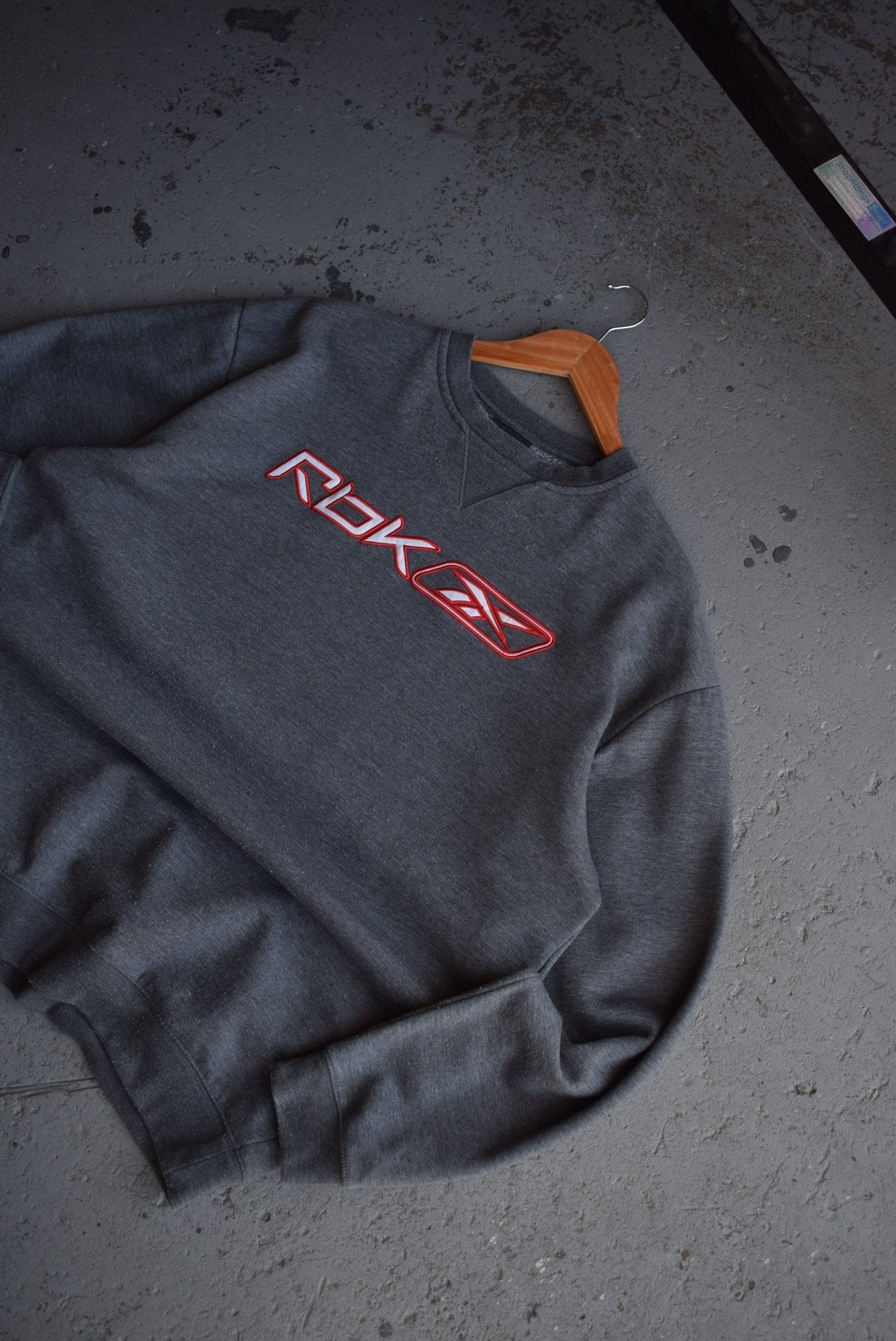 Vintage Reebok Embroidered Spellout Crewneck (XL) - Retrospective Store
