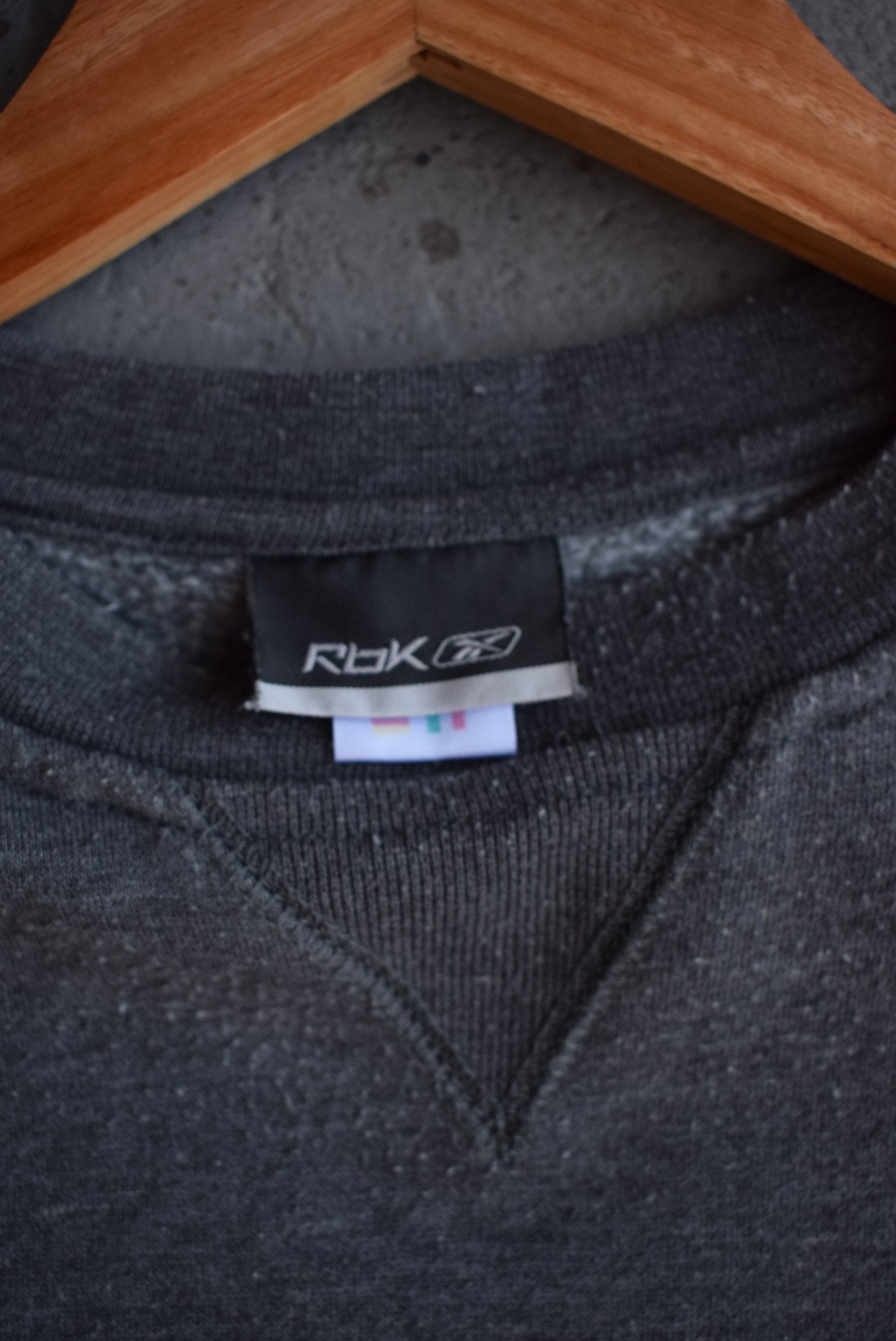 Vintage Reebok Embroidered Spellout Crewneck (XL) - Retrospective Store