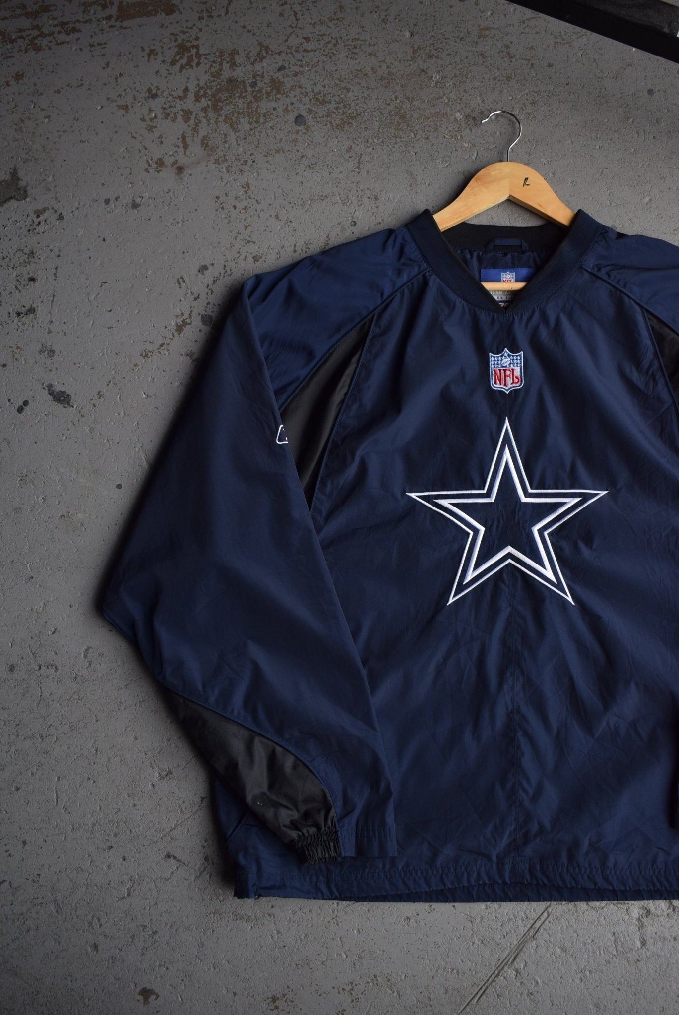 Vintage Reebok x NFL Dallas Cowboys Embroidered Pullover Jacket (XL) - Retrospective Store