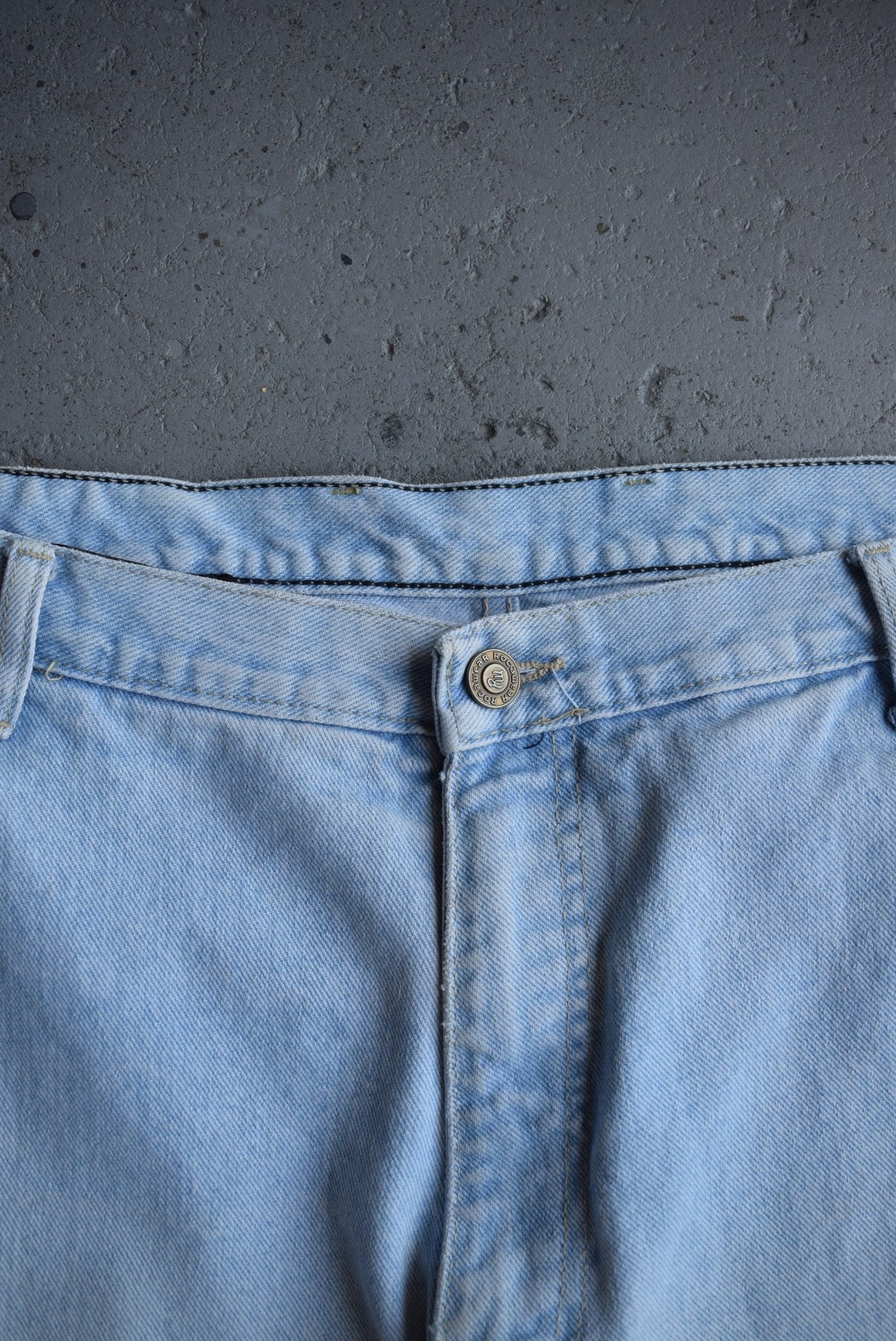 Vintage Rocawear Carpenter Jorts (42) - Retrospective Store