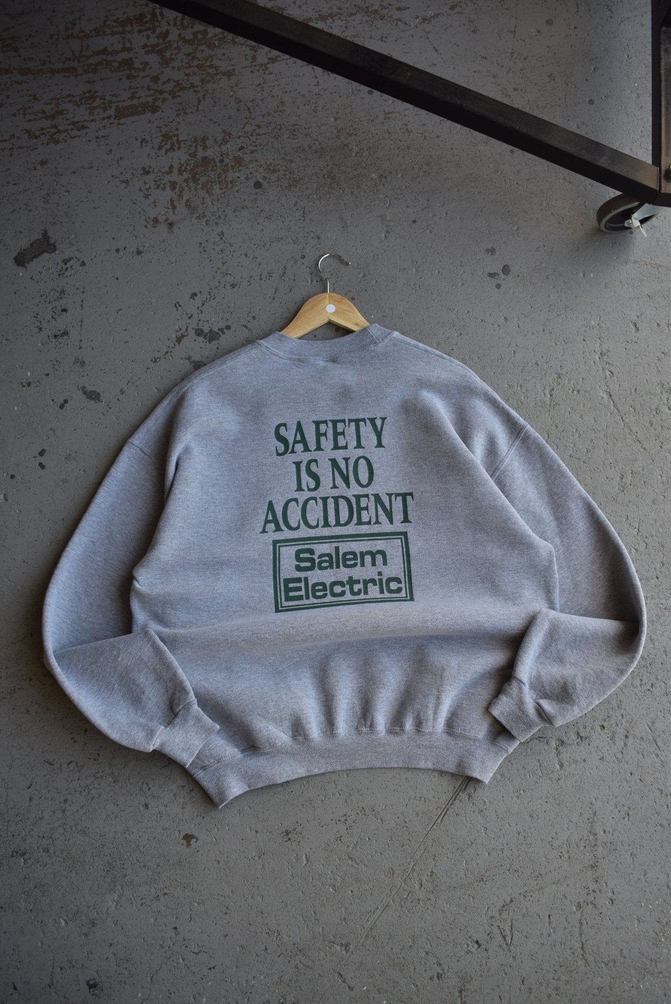 Vintage Salem Electric 'Safety Is No Accident' Graphic Crewneck (L) - Retrospective Store
