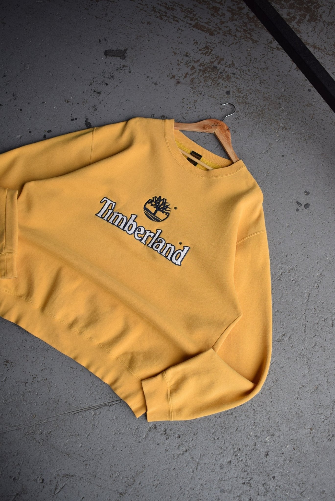 Vintage Timberland Embroidered Spellout Crewneck (XL) - Retrospective Store