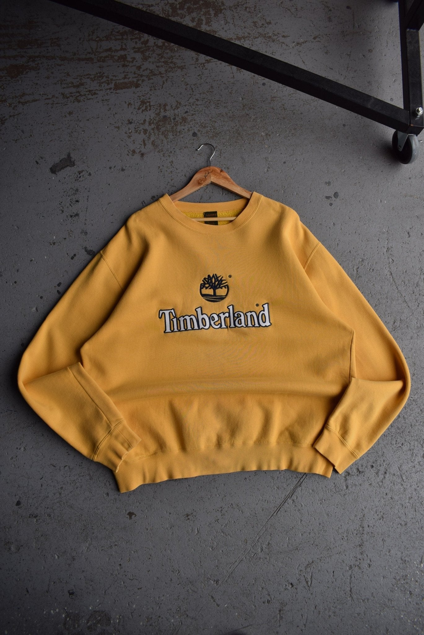 Vintage Timberland Embroidered Spellout Crewneck (XL) - Retrospective Store