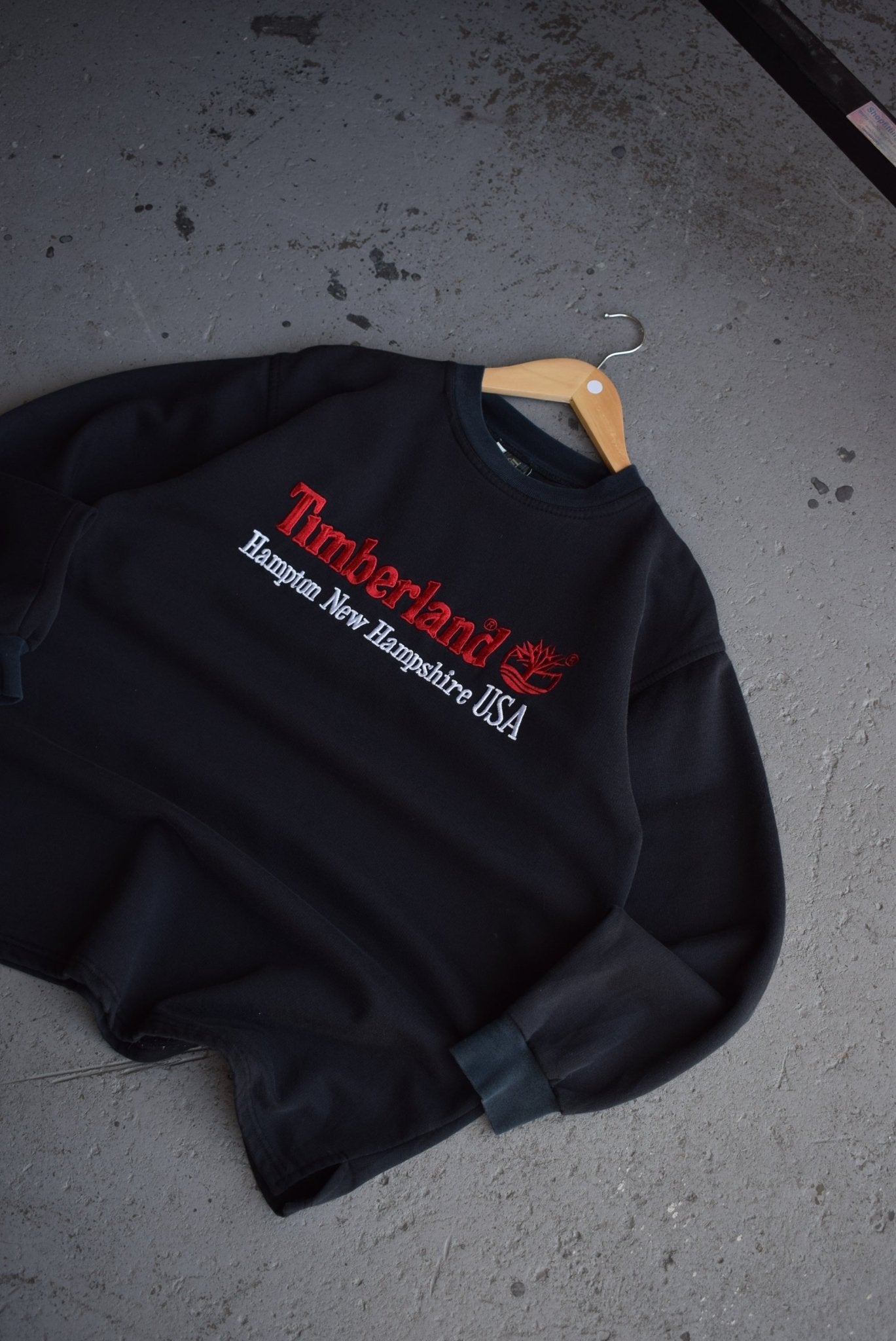Vintage Timberland Weathergear Embroidered Spellout Crewneck (M) - Retrospective Store
