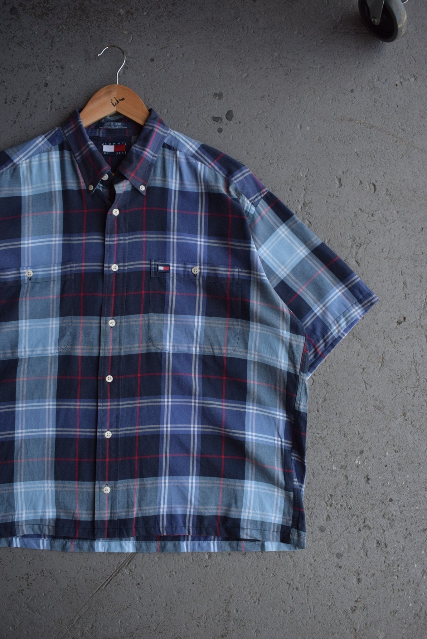 Vintage Tommy Hilfiger Cropped Button Up (XL) - Retrospective Store