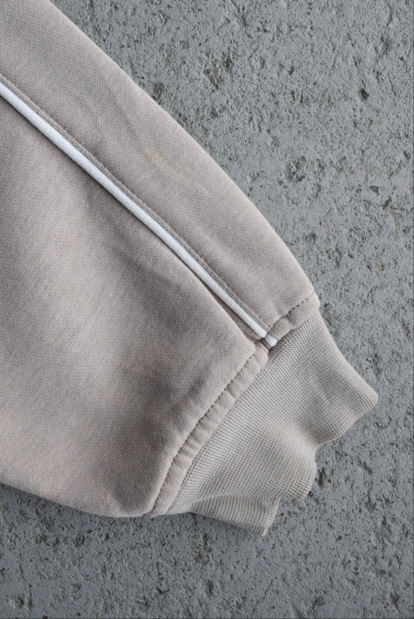 Vintage Umbro Classic Logo Embroidered Crewneck (S) - Retrospective Store