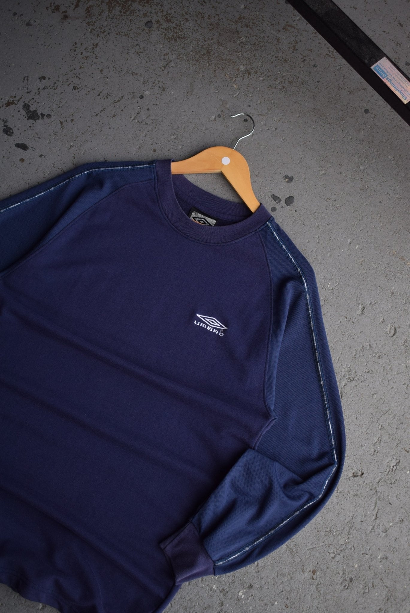 Vintage Umbro Classic Logo Embroidered Long Sleeve Tee (M) - Retrospective Store