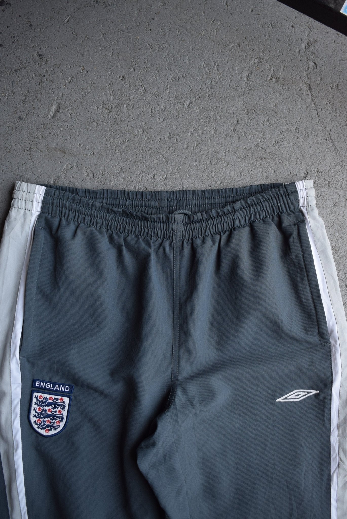 Vintage Umbro x England National Football Team Embroidered Track Pants (L) - Retrospective Store
