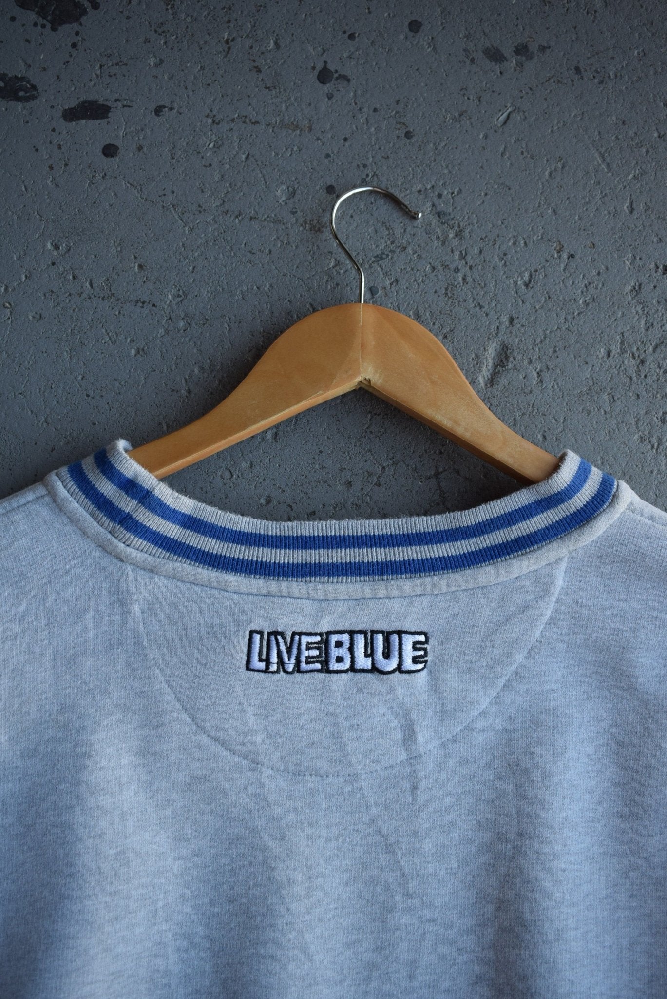 Vintage University of Kentucky Wildcats Embroidered Crewneck (L) - Retrospective Store