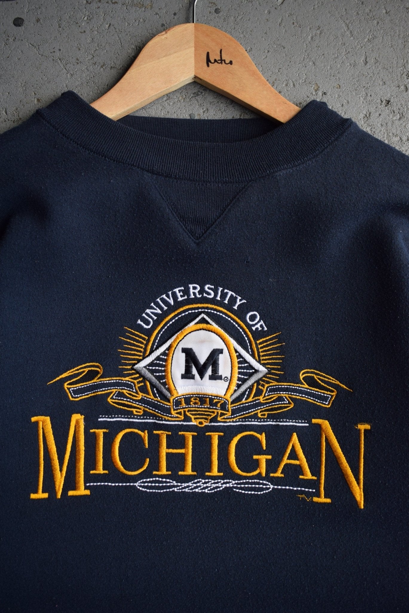 Vintage University of Michigan Embroidered Crewneck (M) - Retrospective Store