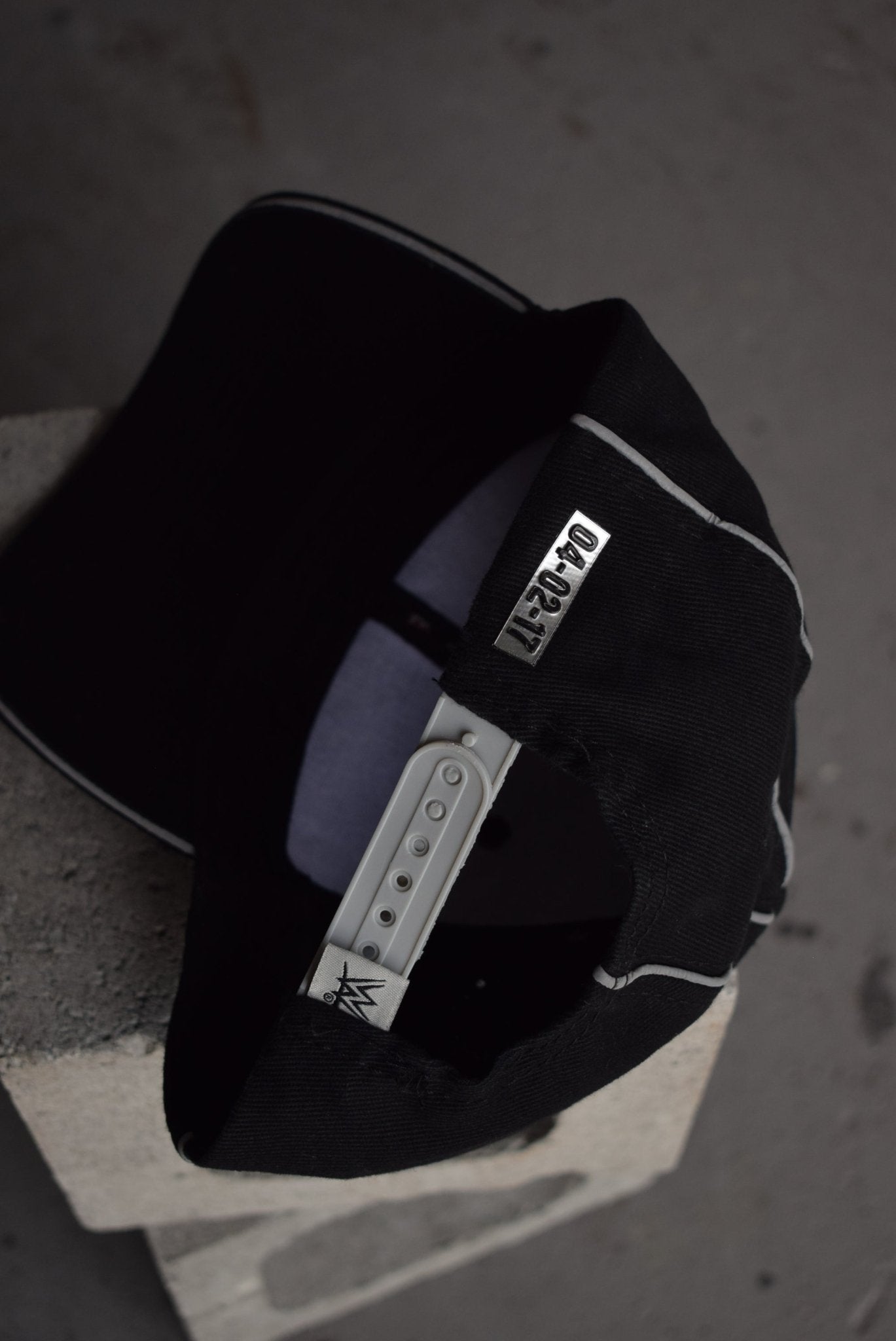 Vintage WWE Wrestlemania Hat - Retrospective Store