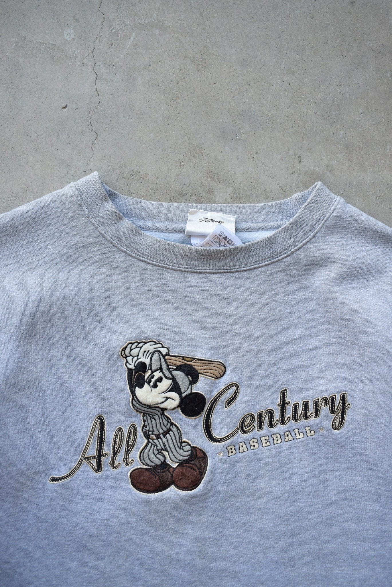 Walt Disney World Baseball Grey Embroidered Crewneck — 2000s (XL) - Retrospective Store