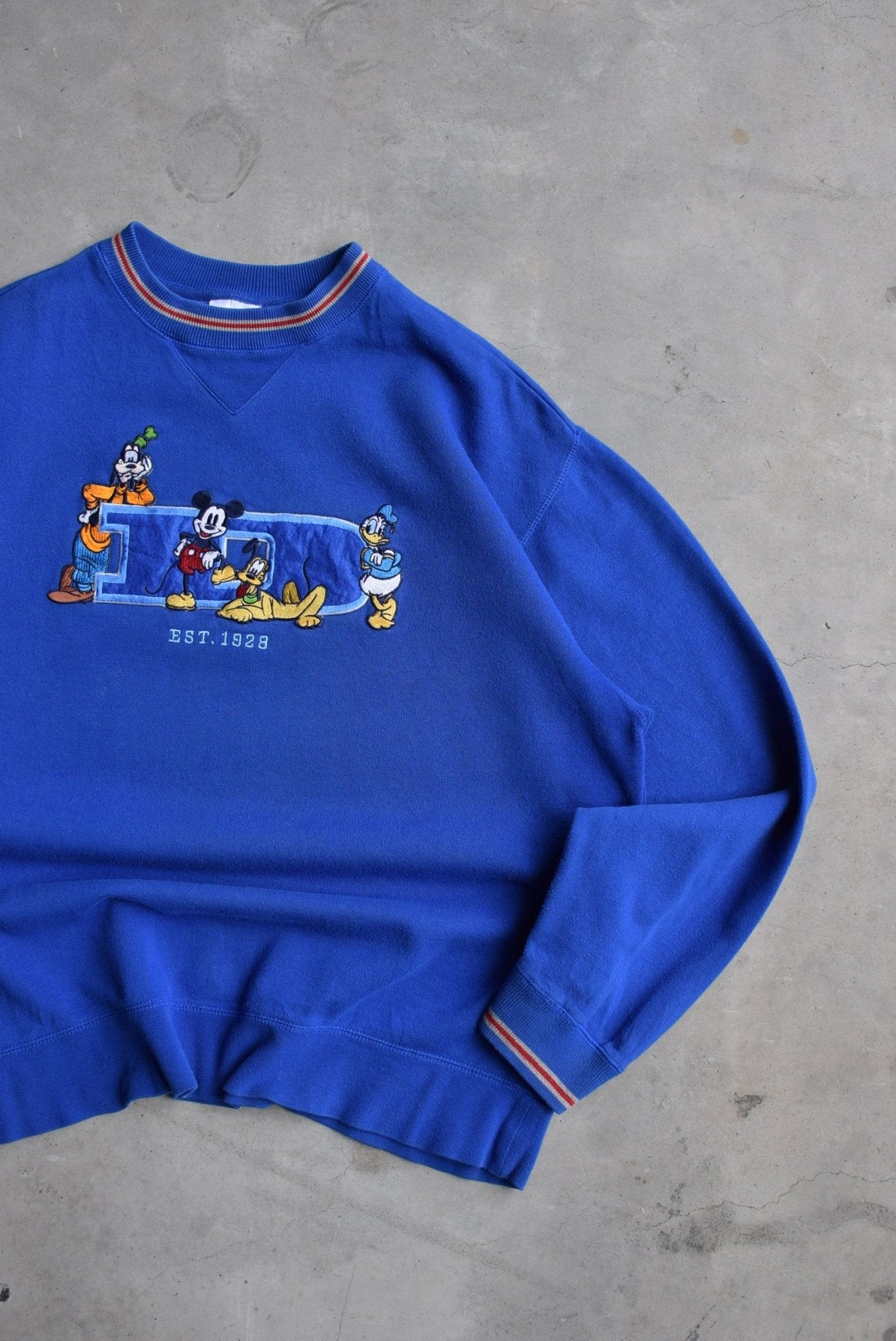 Walt Disney World Blue Embroidered Crewneck — 2000s (L) - Retrospective Store