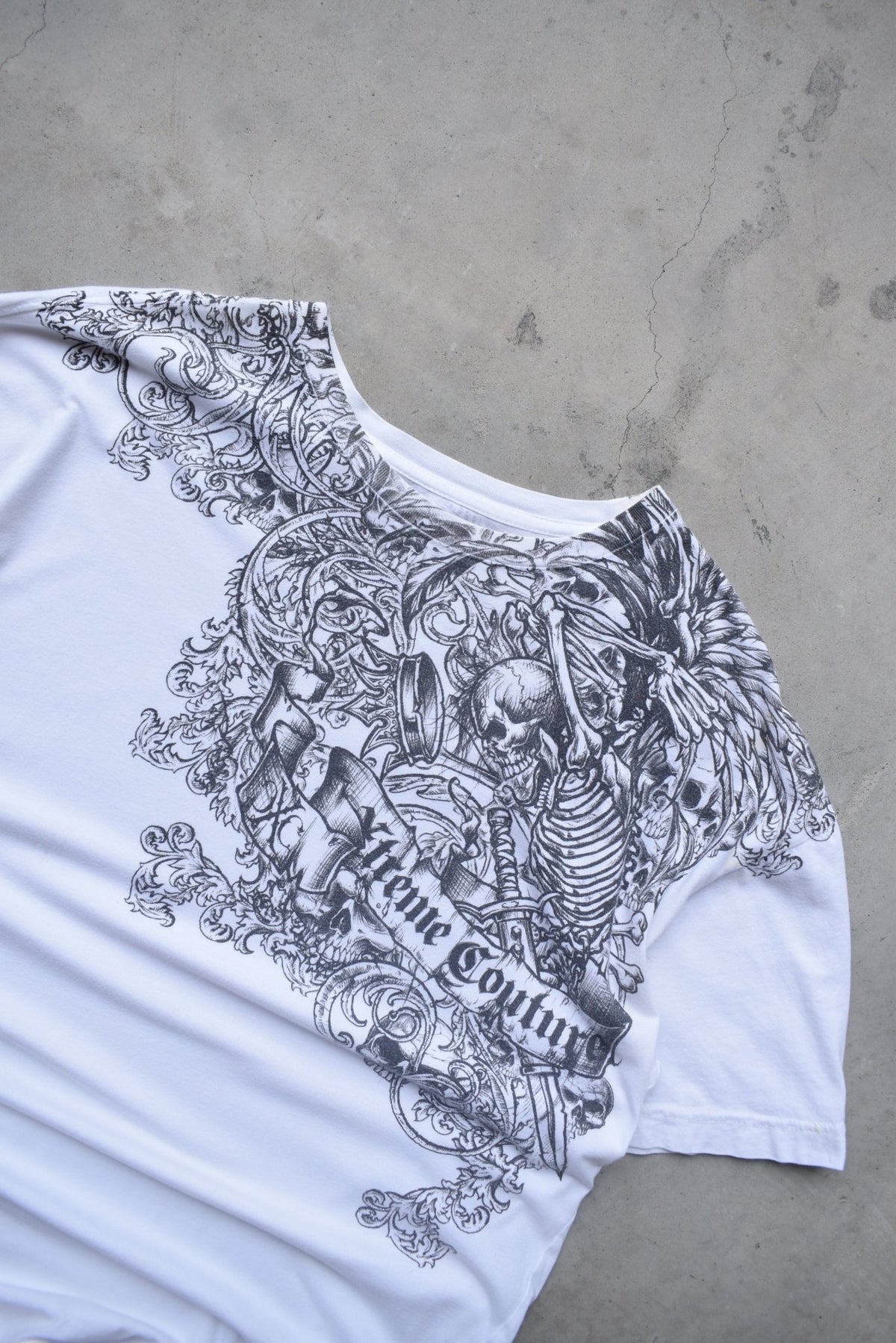 Xtreme Couture White Graphic Tee — 2000s (XL) - Retrospective Store