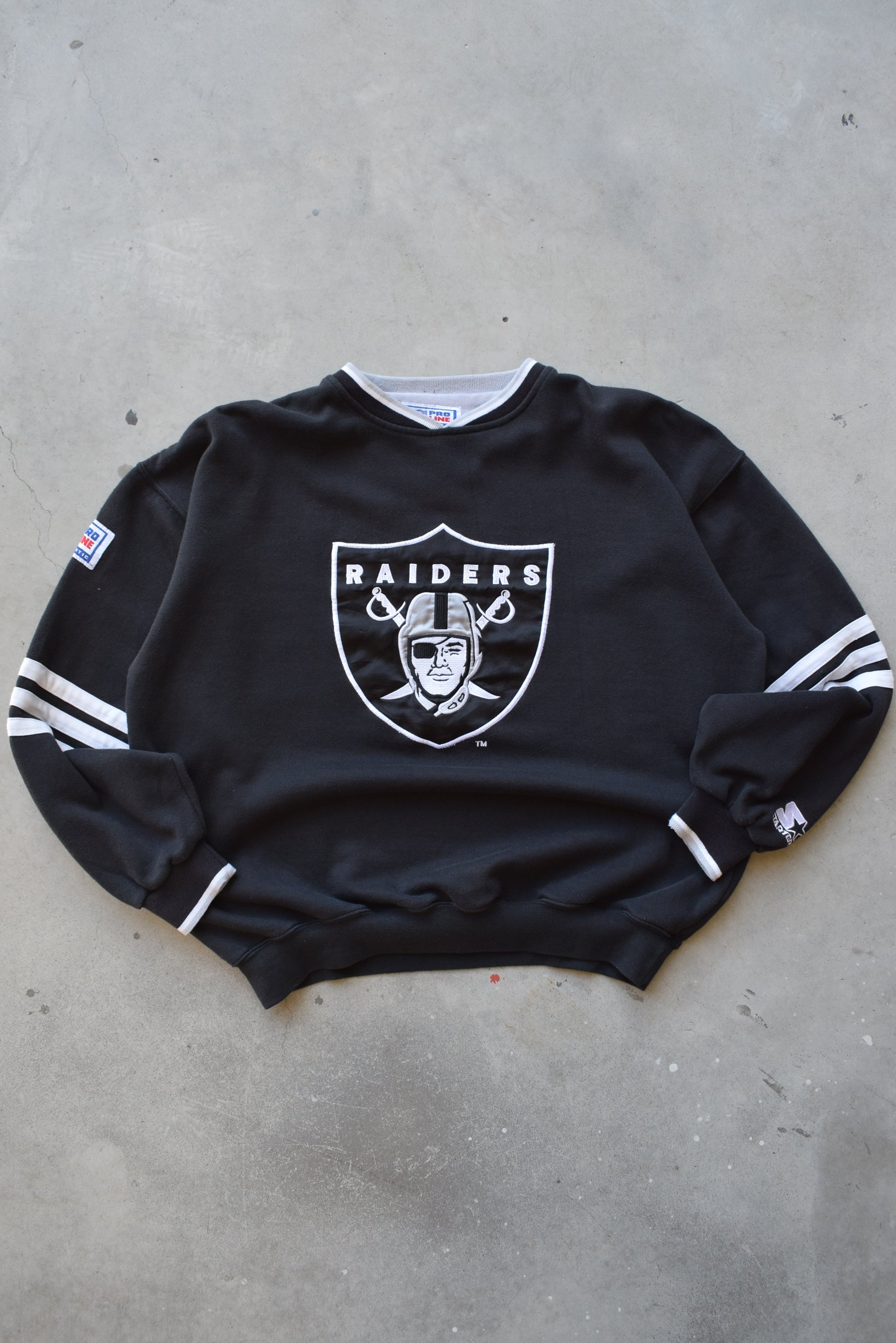 Starter x NFL Oakland Raiders Black Embroidered Crewneck — 1990s
