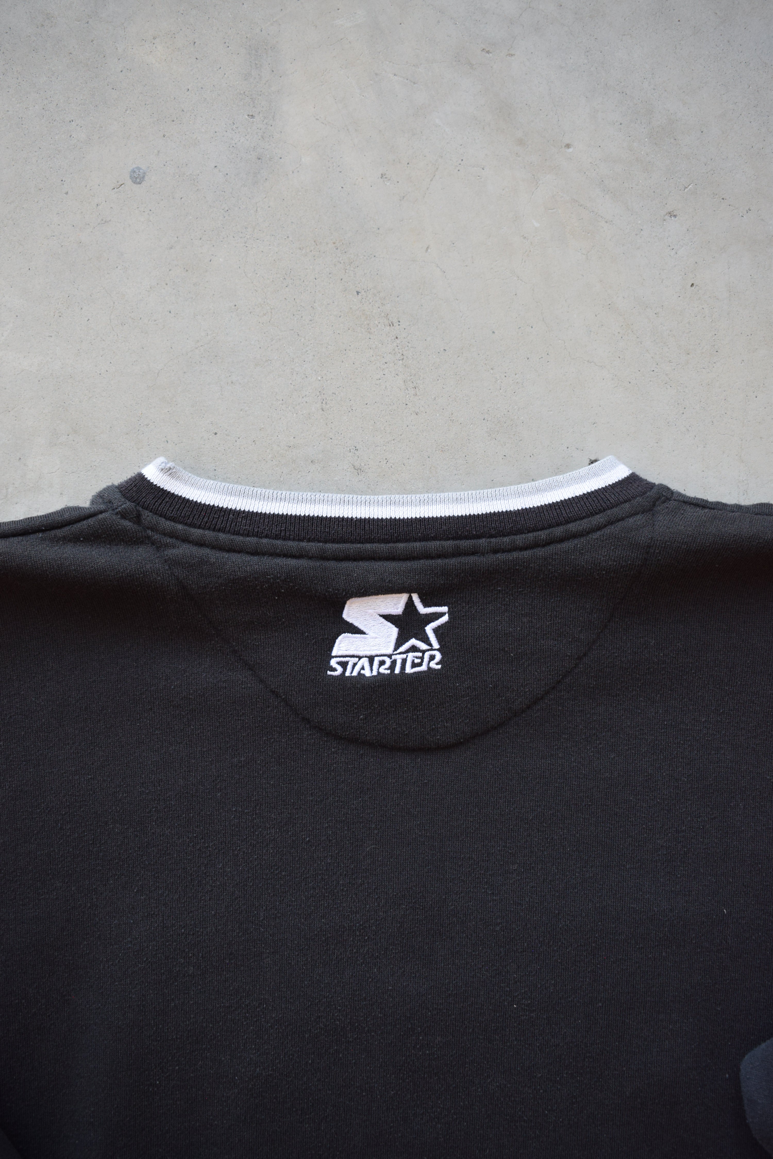 Starter x NFL Oakland Raiders Black Embroidered Crewneck — 1990s