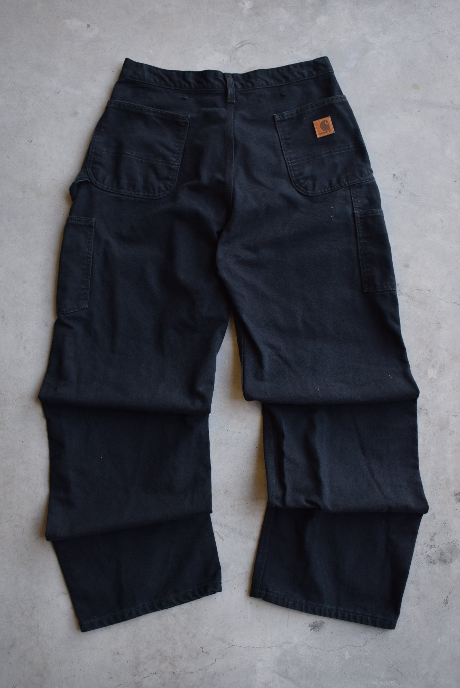 Carhartt Black Carpenter Pants — 2000s (31) – Retrospective Store Carhartt Black Carpenter Pants — 2000s (31) – Retrospective Store