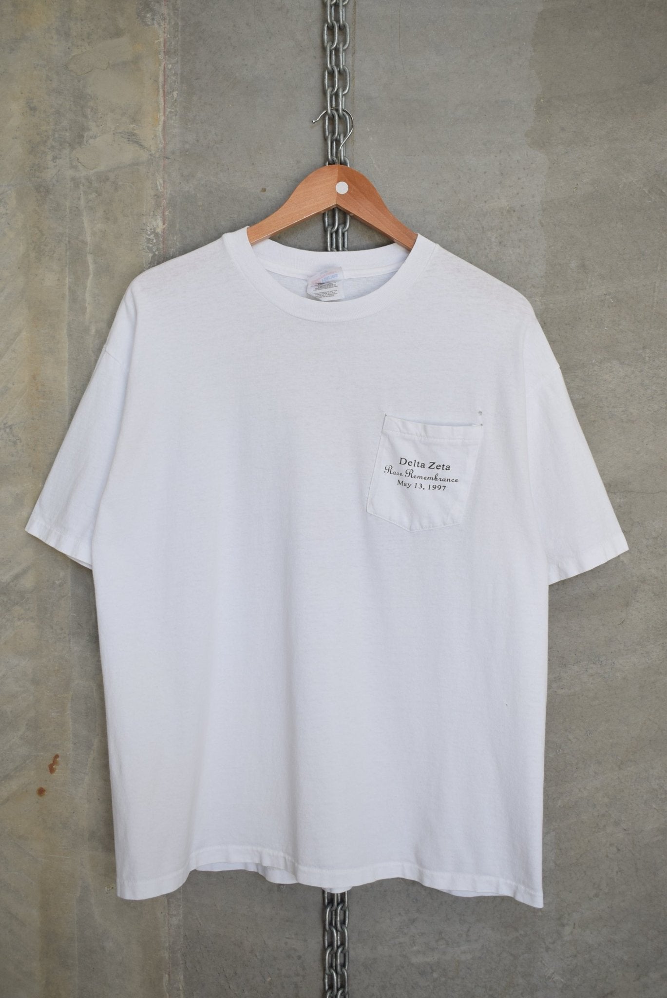 Absolut Vodka Graphic Tee — 1997 (L) - Retrospective Store