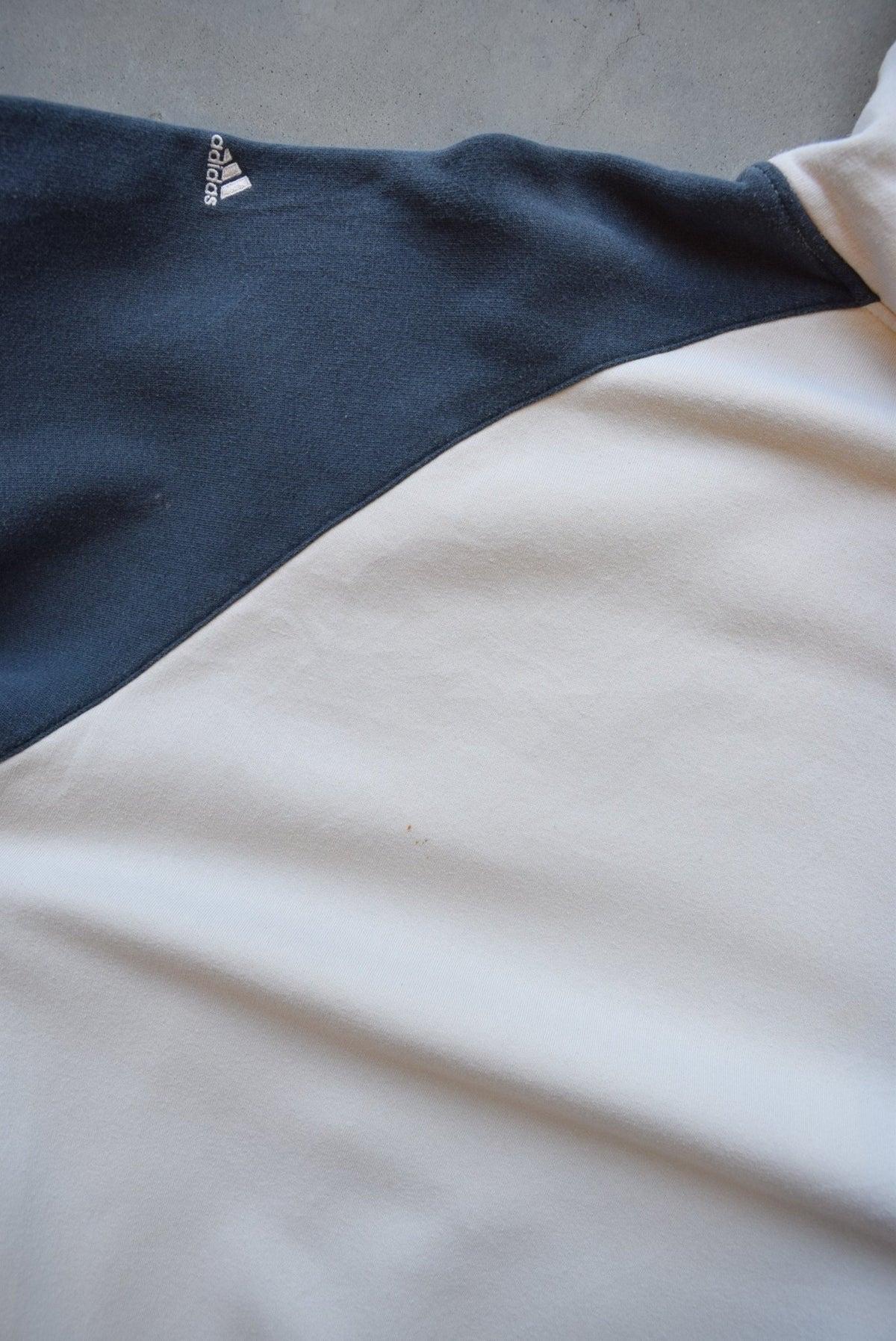 Adidas '1949' Cream & Navy Embroidered Hoodie — 2000s (L) - Retrospective Store
