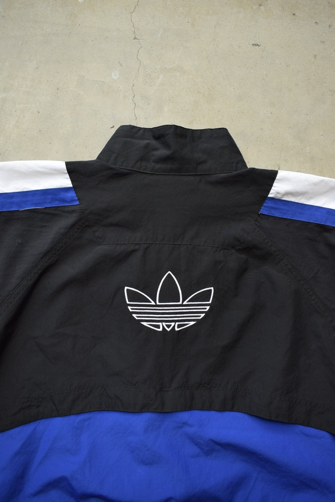 Adidas Black & Blue Embroidered Logo Spray Jacket — 1990s (L) - Retrospective Store
