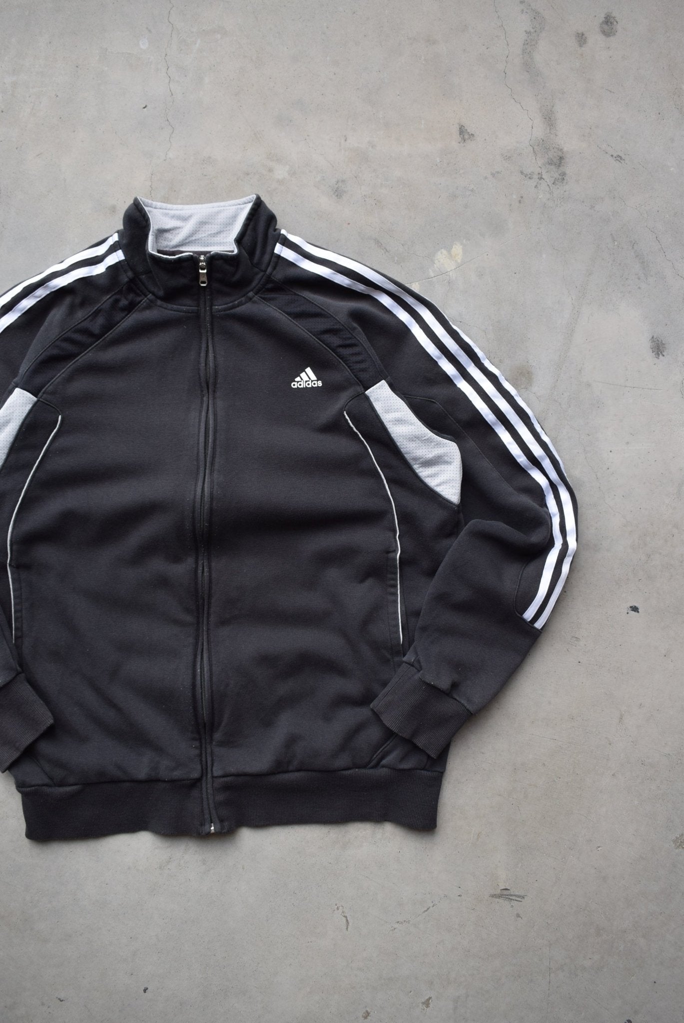 Adidas Black Classic Logo Jacket — 2000s (M) - Retrospective Store