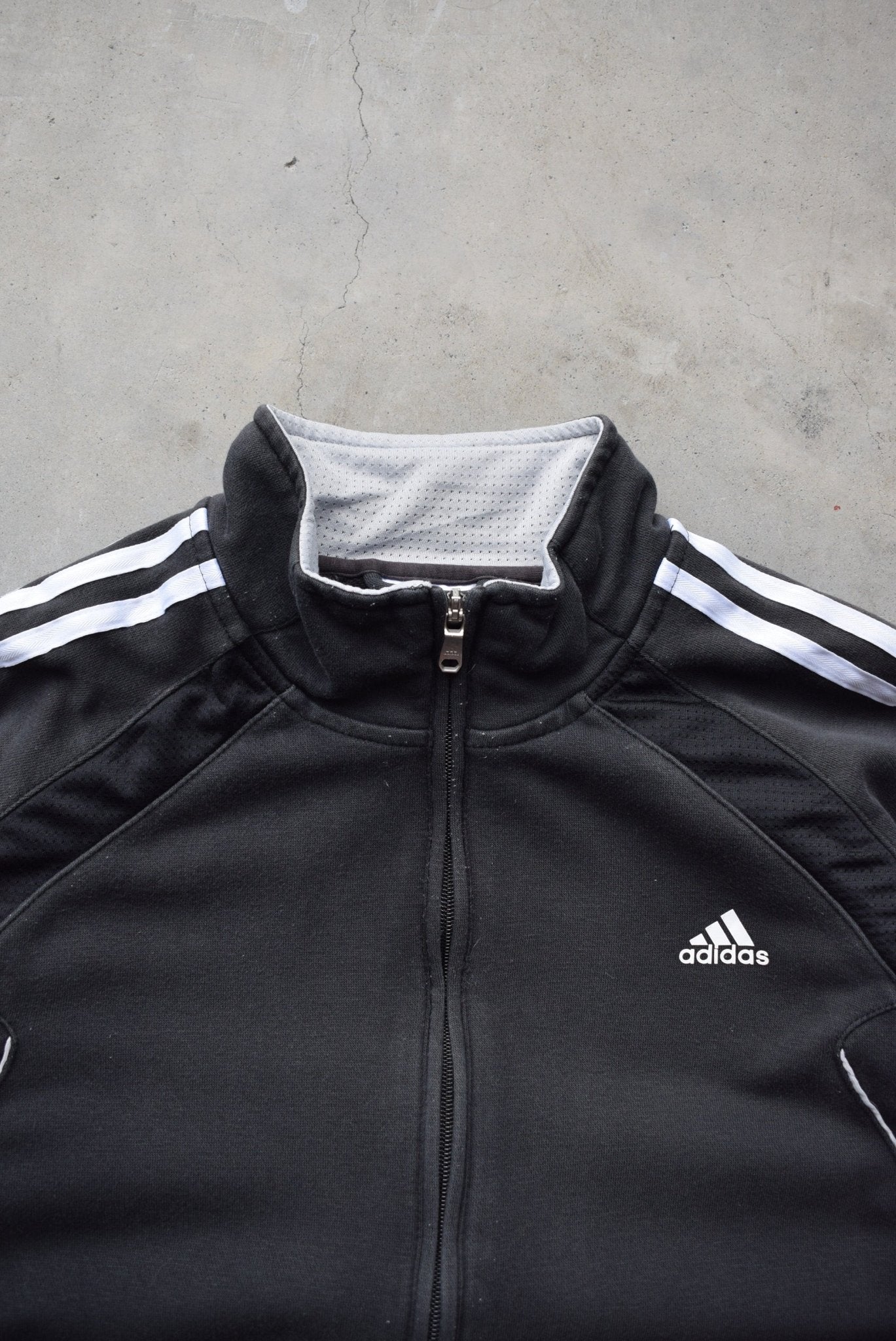 Adidas Black Classic Logo Jacket — 2000s (M) - Retrospective Store