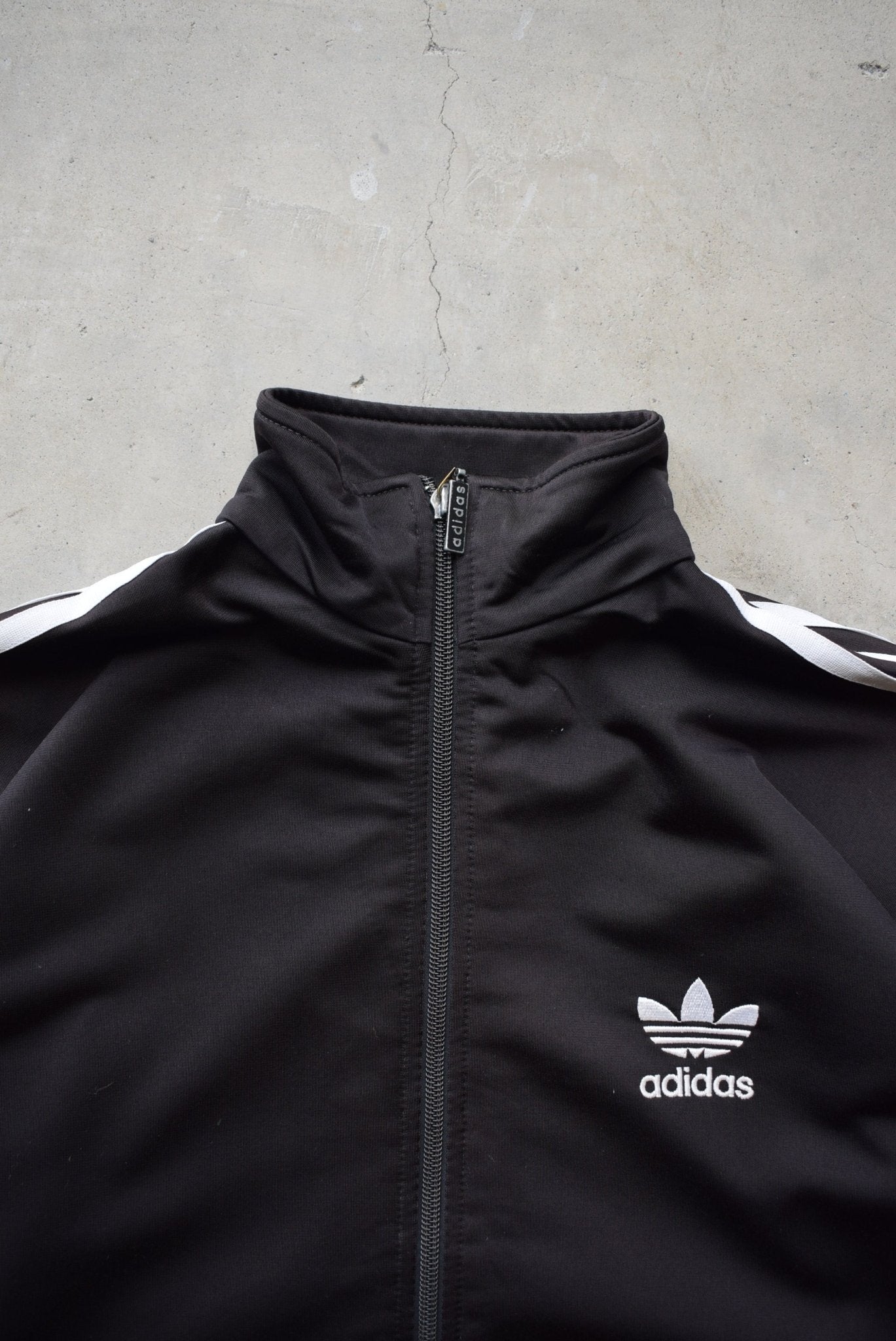 Adidas Black Embroidered Logo Jacket — 2000s (XS/S) - Retrospective Store