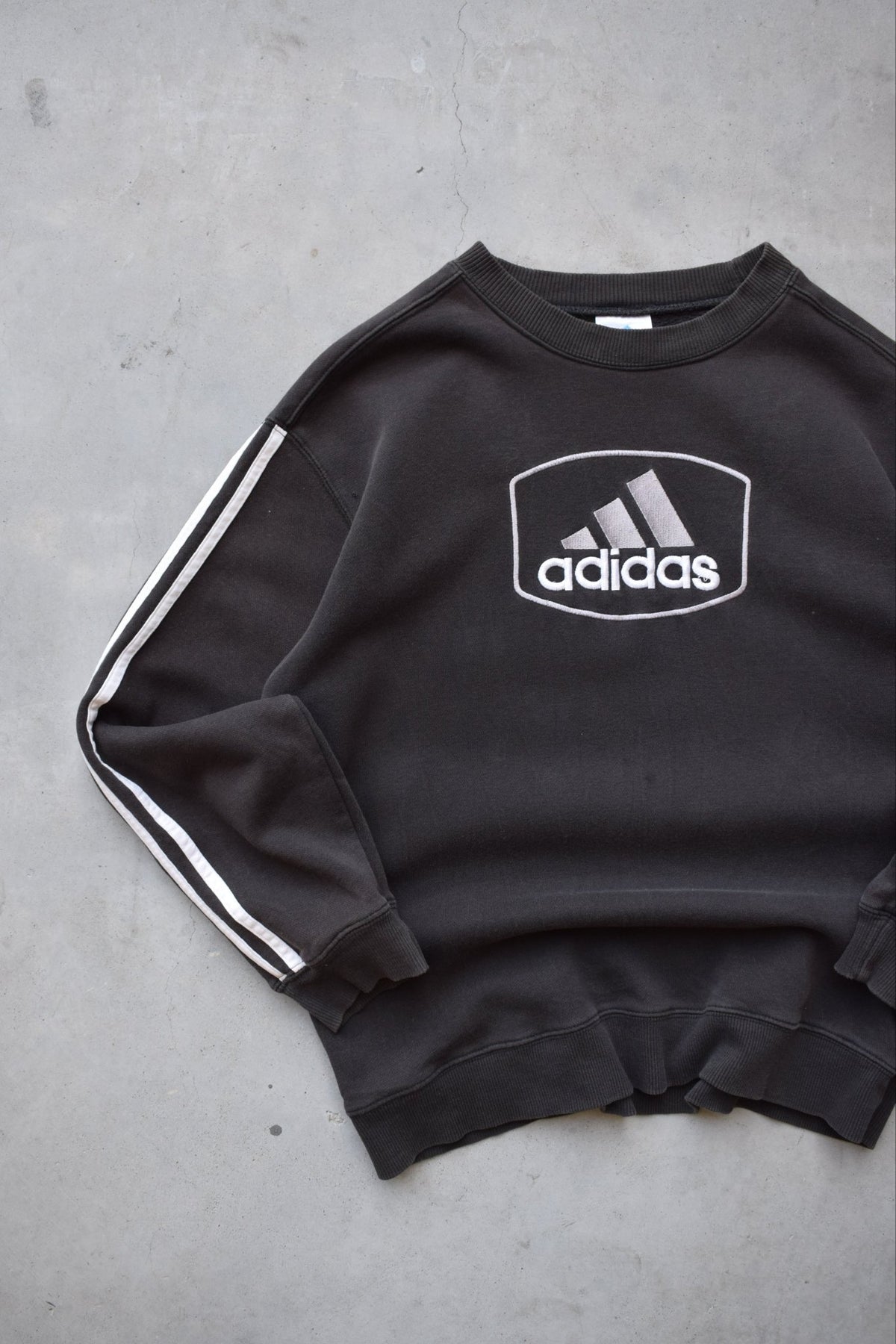 Adidas Black Embroidered Spellout Crewneck — 2000s (S) - Retrospective Store
