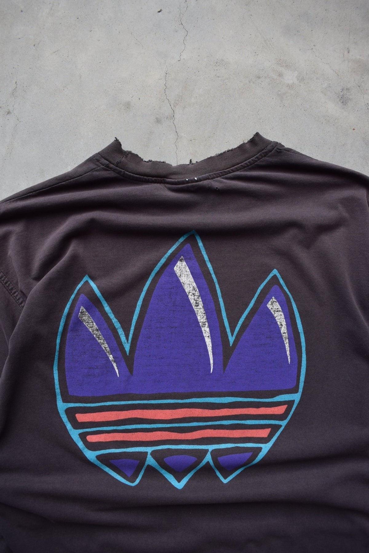 Adidas Black Graphic Tee — 1990s (L) - Retrospective Store