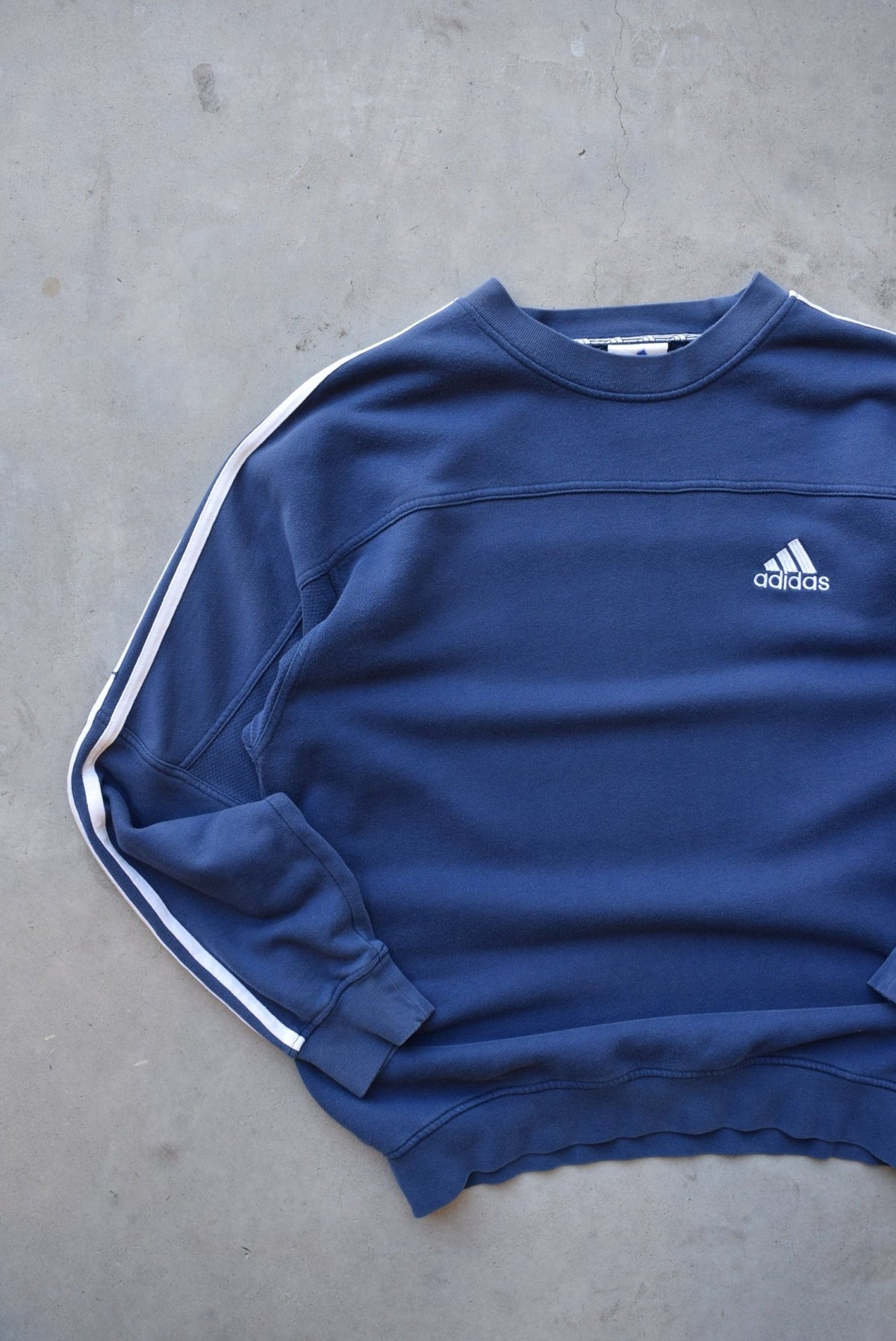 Adidas Blue Embroidered Spellout Crewneck — 1990s (M) - Retrospective Store