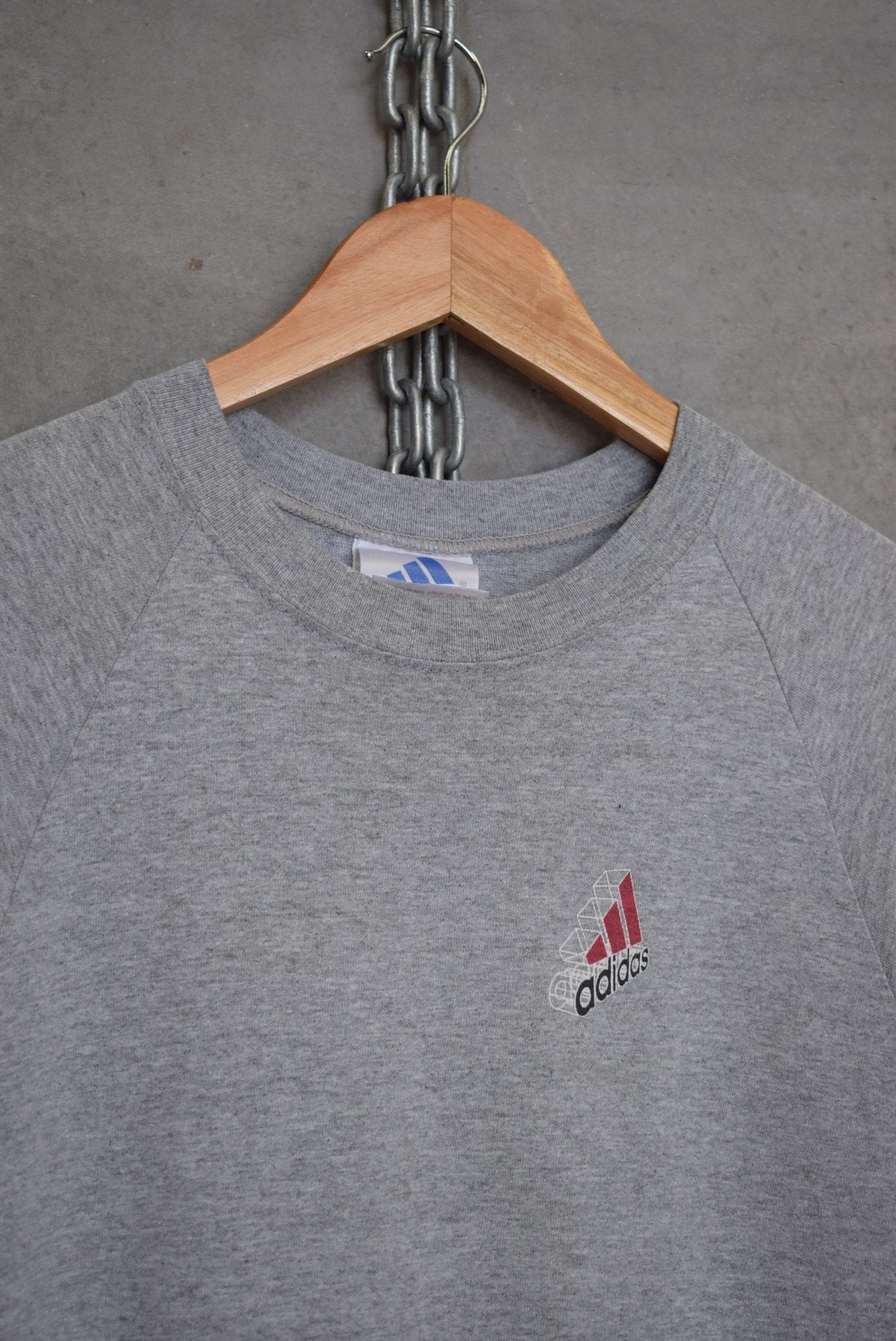 Adidas Graphic Tee — 2000s (S) - Retrospective Store