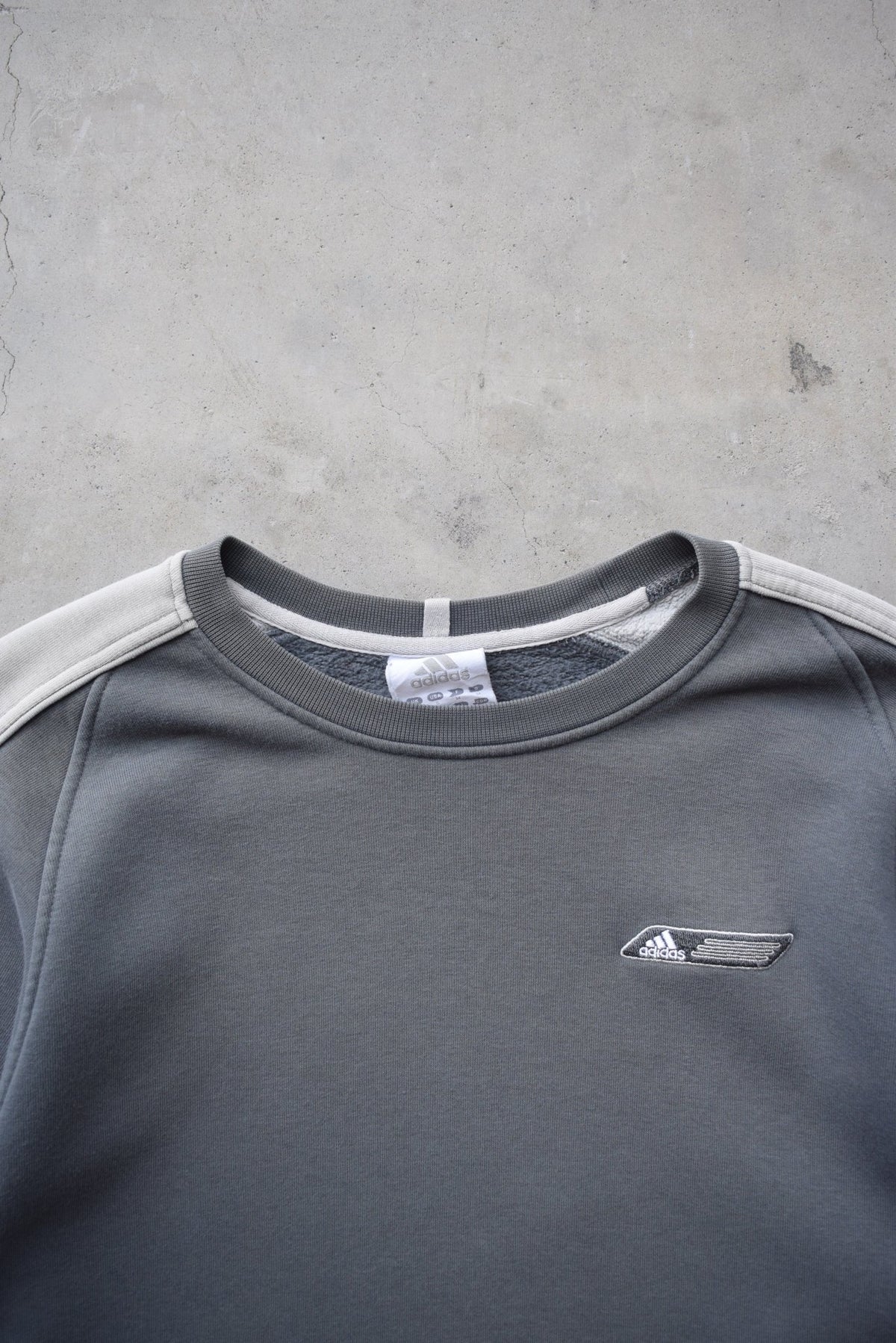 Adidas Grey Embroidered Spellout Crewneck — 2000s (M) - Retrospective Store