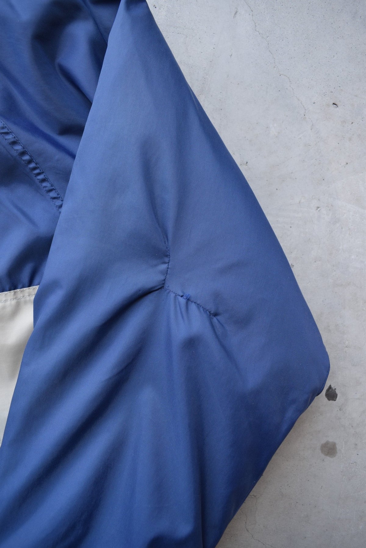 Adidas Navy & Cream Embroidered Heavyweight Jacket — 1990s (L/XL) - Retrospective Store