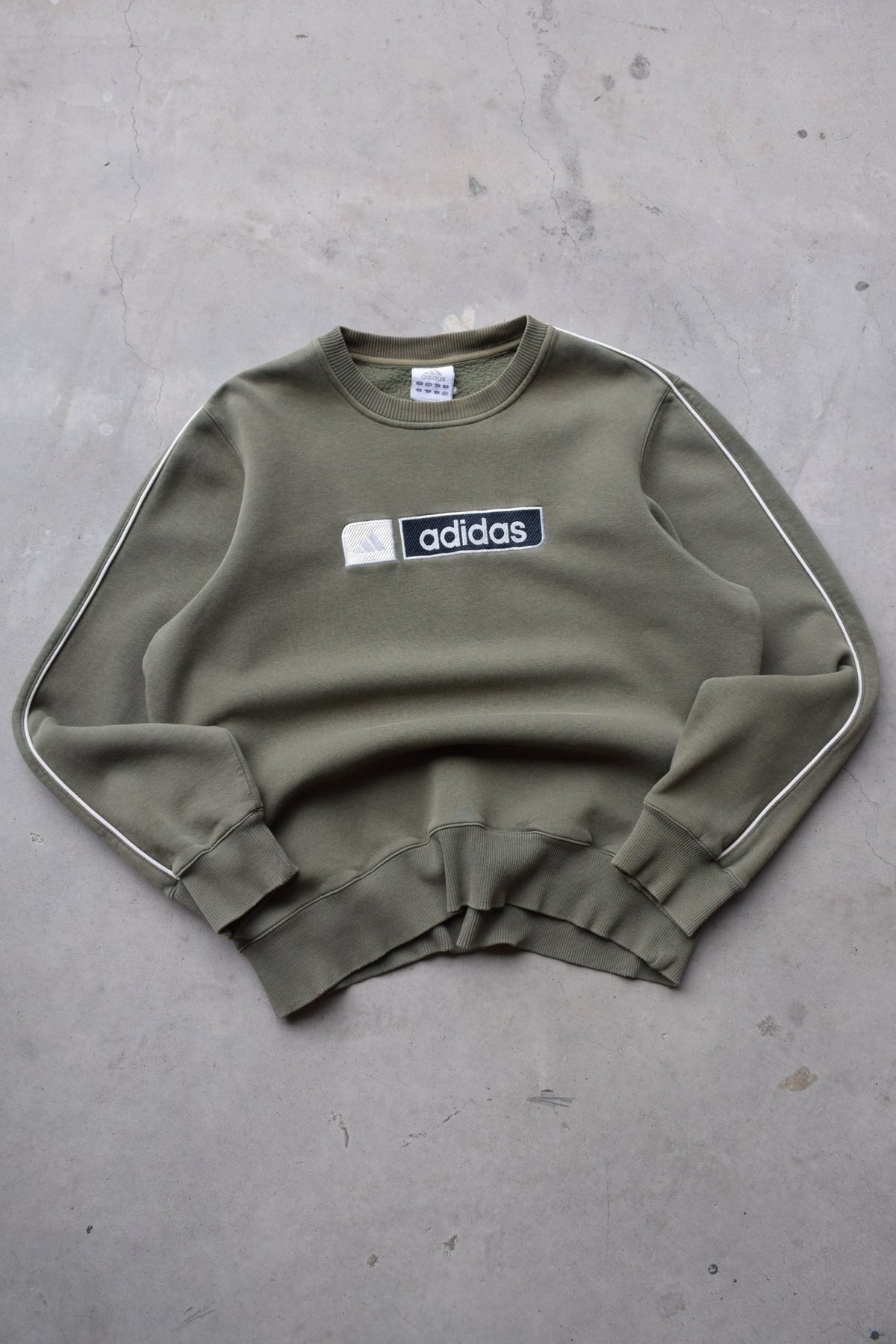 Adidas Olive Green Embroidered Spellout Crewneck — 2000s (M) - Retrospective Store