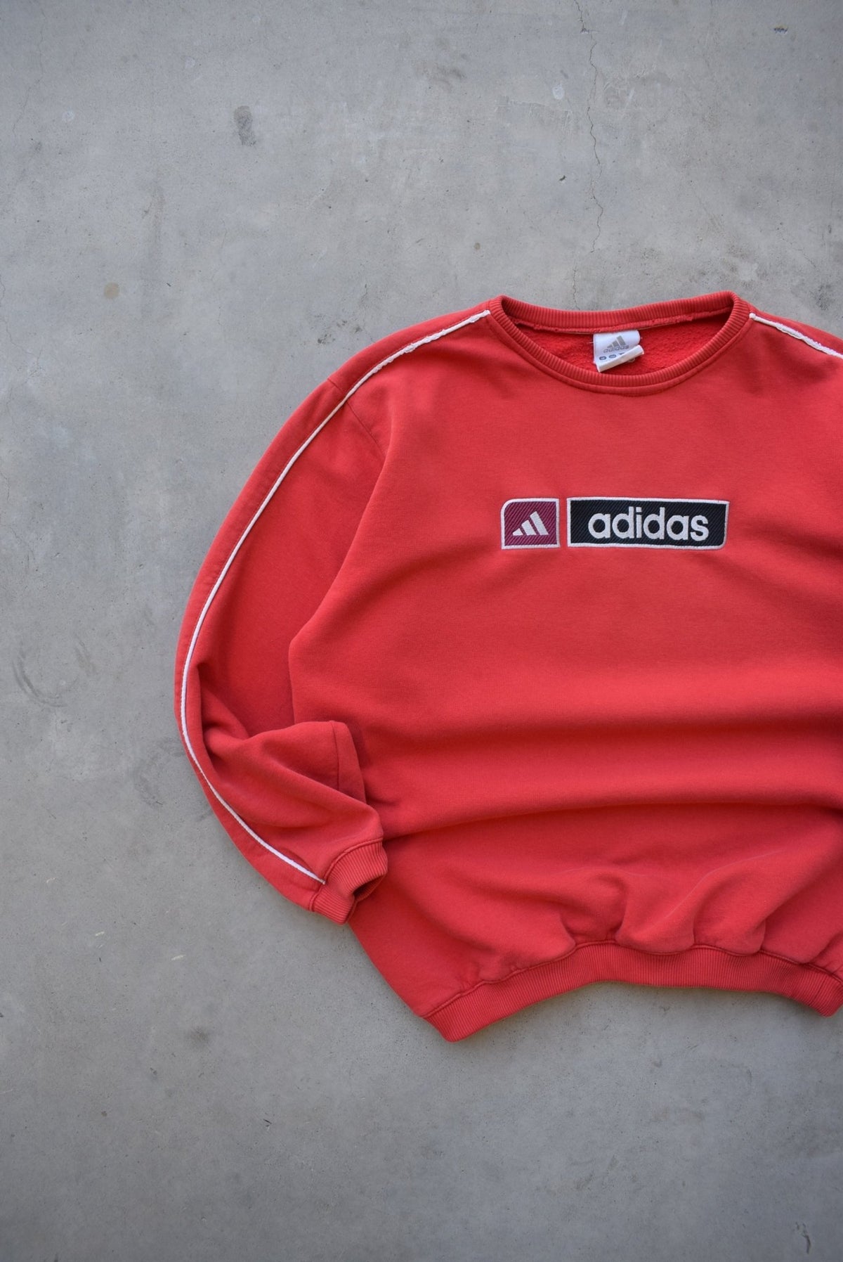 Adidas Red Embroidered Spellout Crewneck — 1990s (S) - Retrospective Store