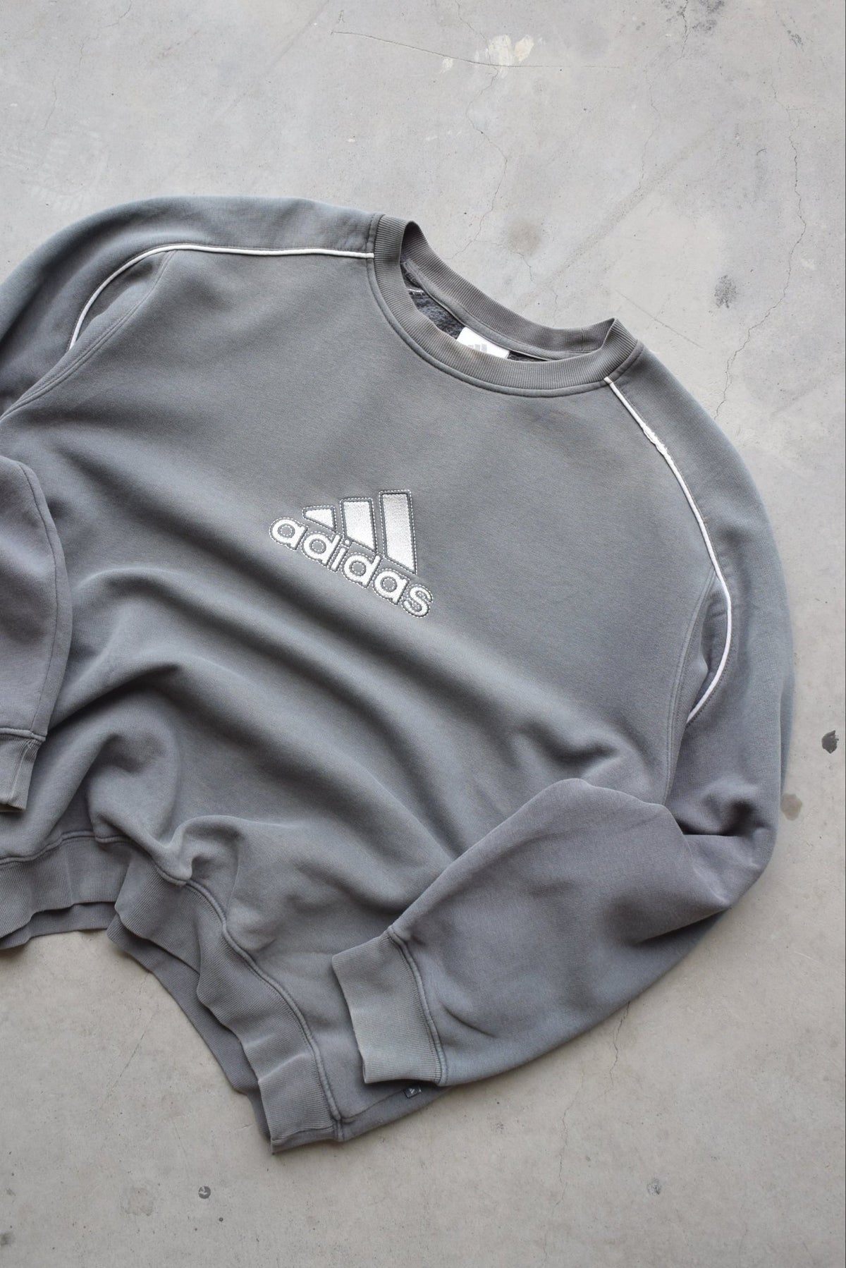 Adidas Slate-Grey Embroidered Spellout Crewneck — 2000s (L) - Retrospective Store