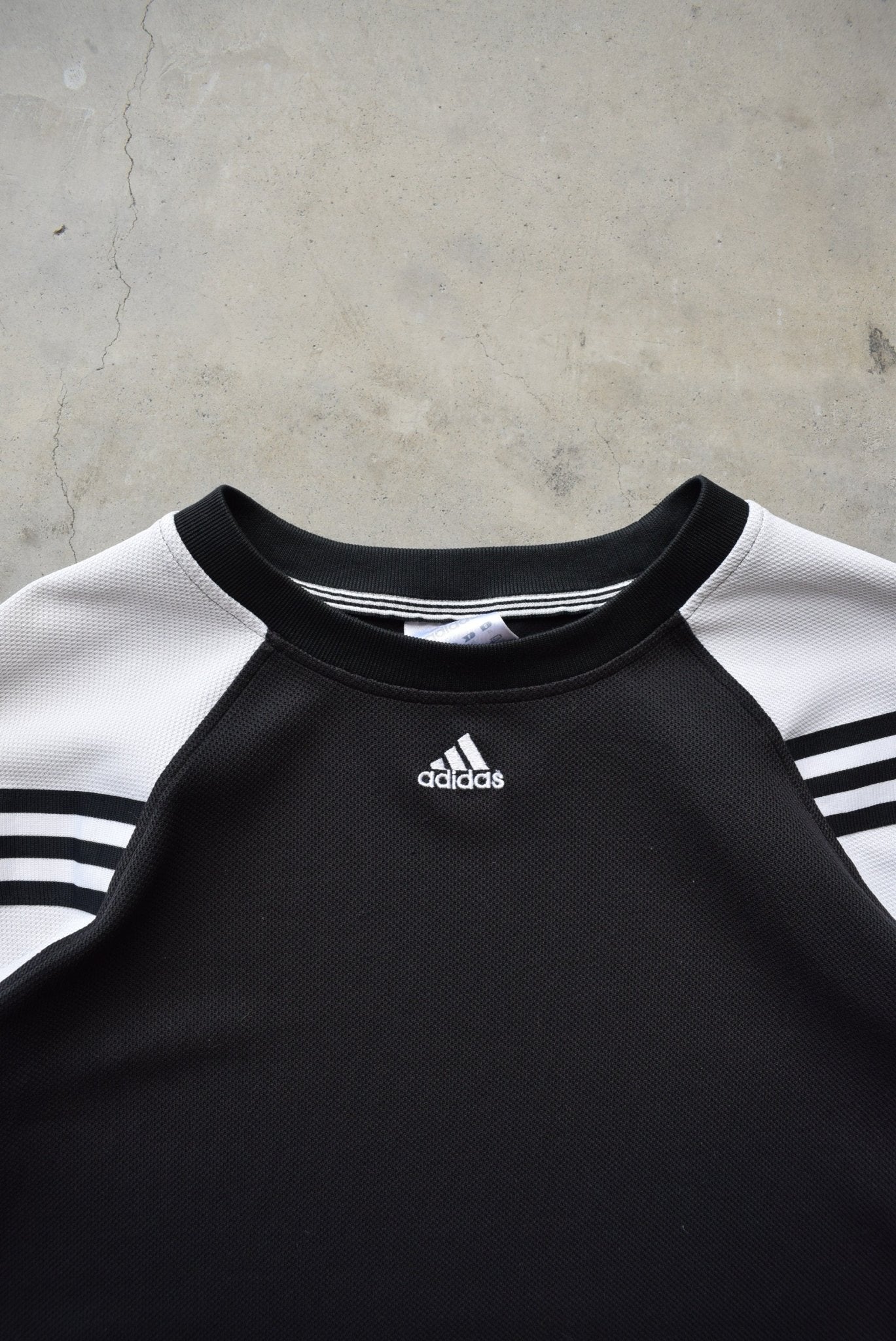 Adidas White & Black Embroidered Logo Long Sleeve Tee — 2000s (XL) - Retrospective Store