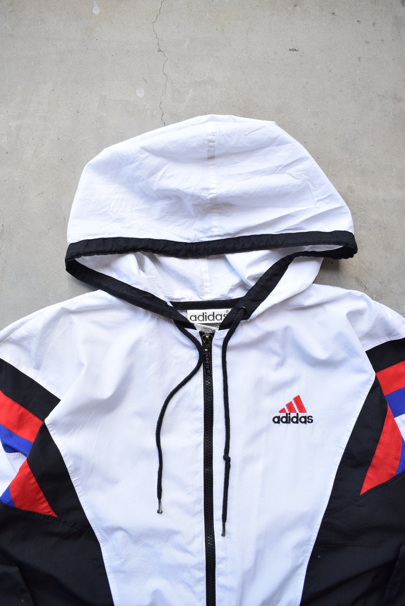 Adidas White & Black Embroidered Logo Spray Jacket — 1990s (M) - Retrospective Store