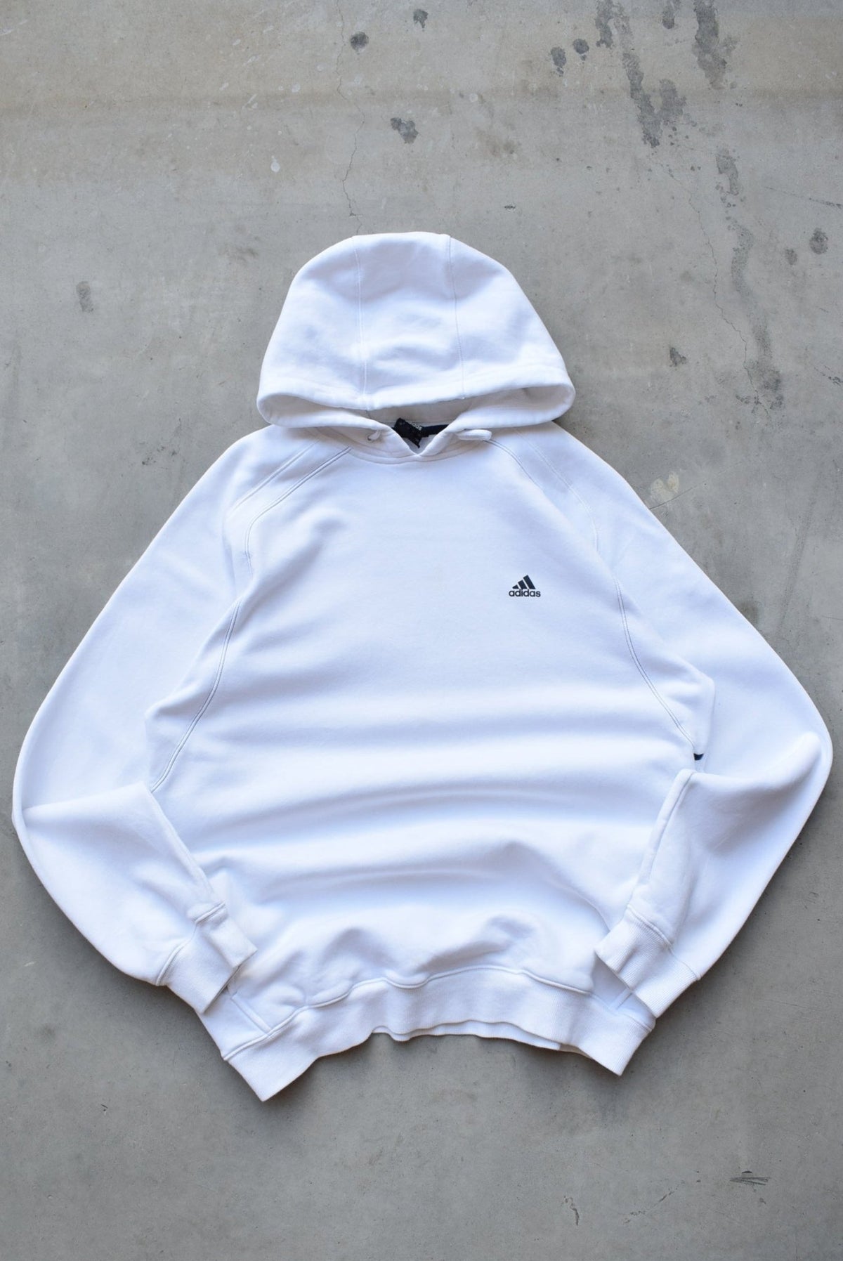 Adidas White Classic Logo Hoodie — 2000s (L) - Retrospective Store