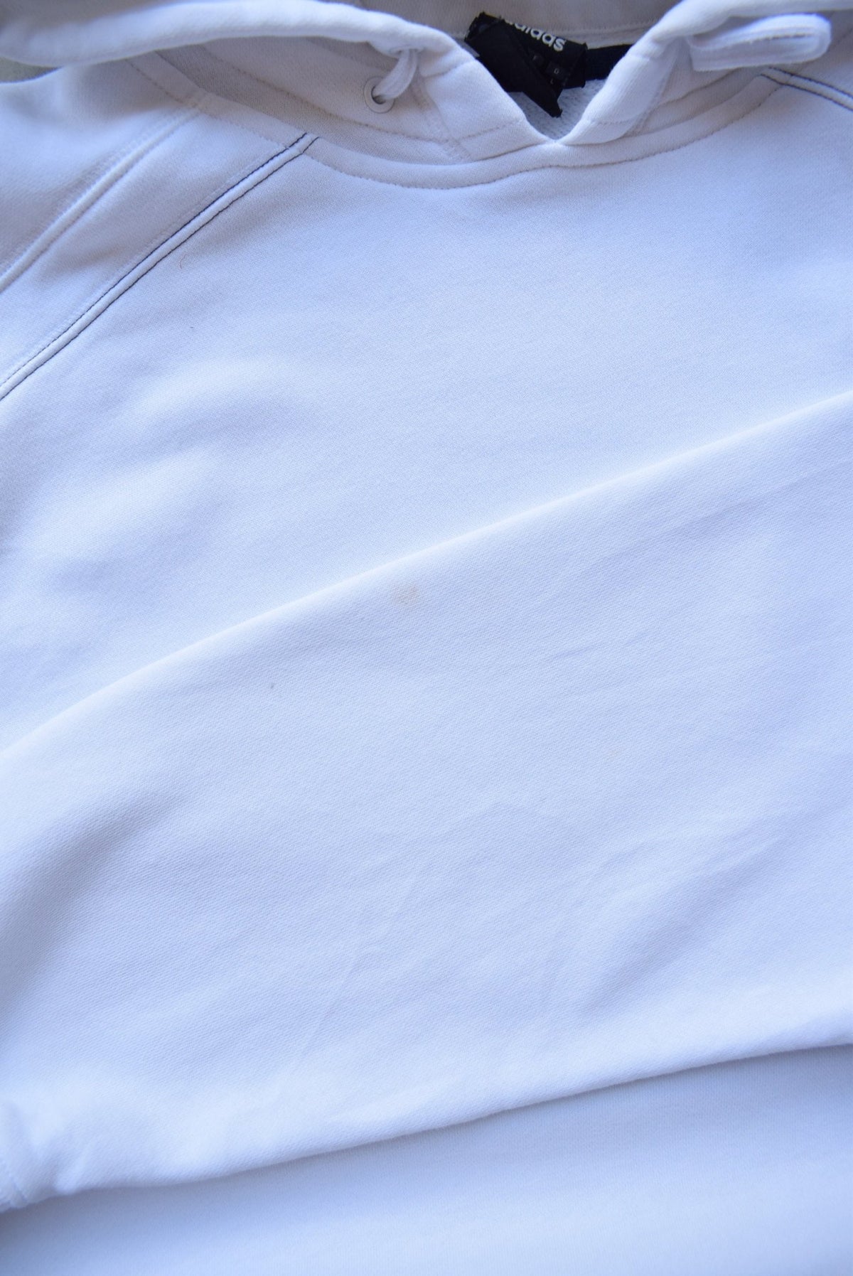 Adidas White Classic Logo Hoodie — 2000s (L) - Retrospective Store
