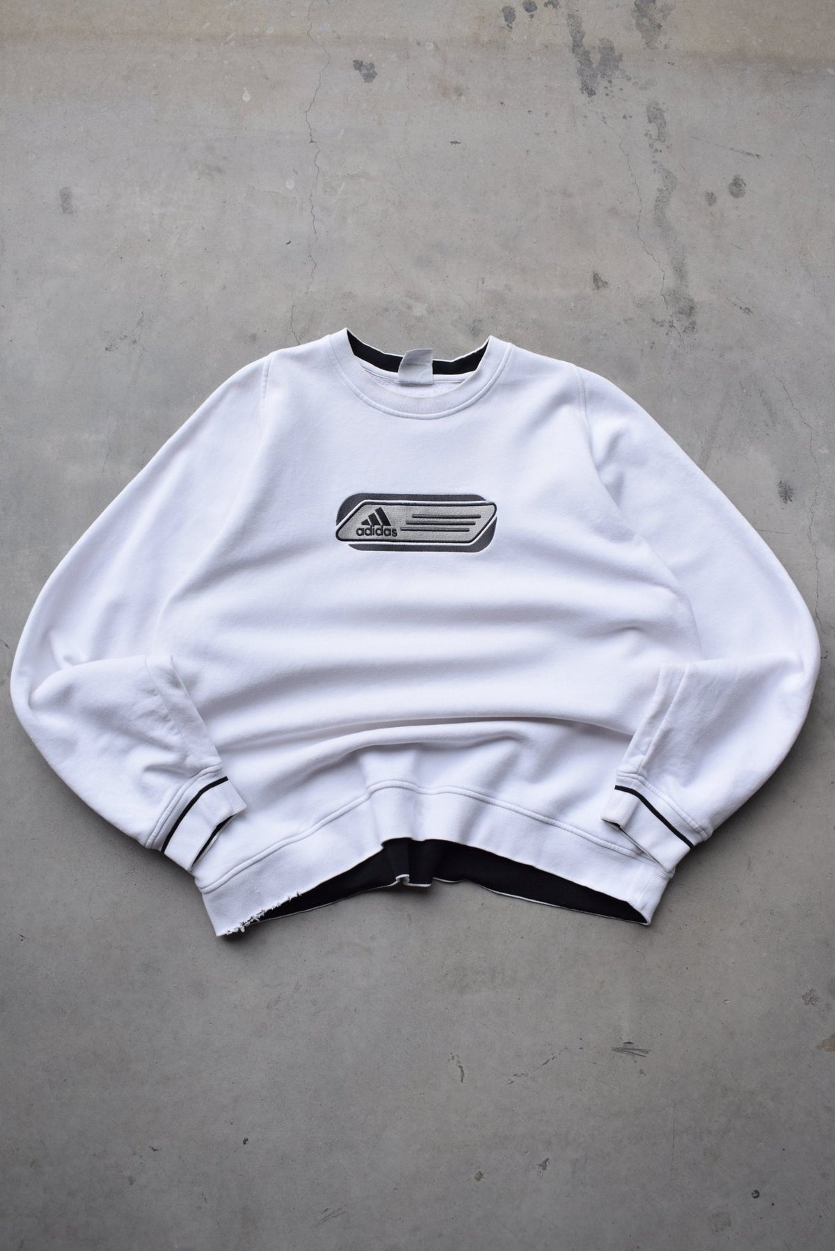 Adidas White Embroidered Spellout Crewneck — 2000s (L/XL) - Retrospective Store