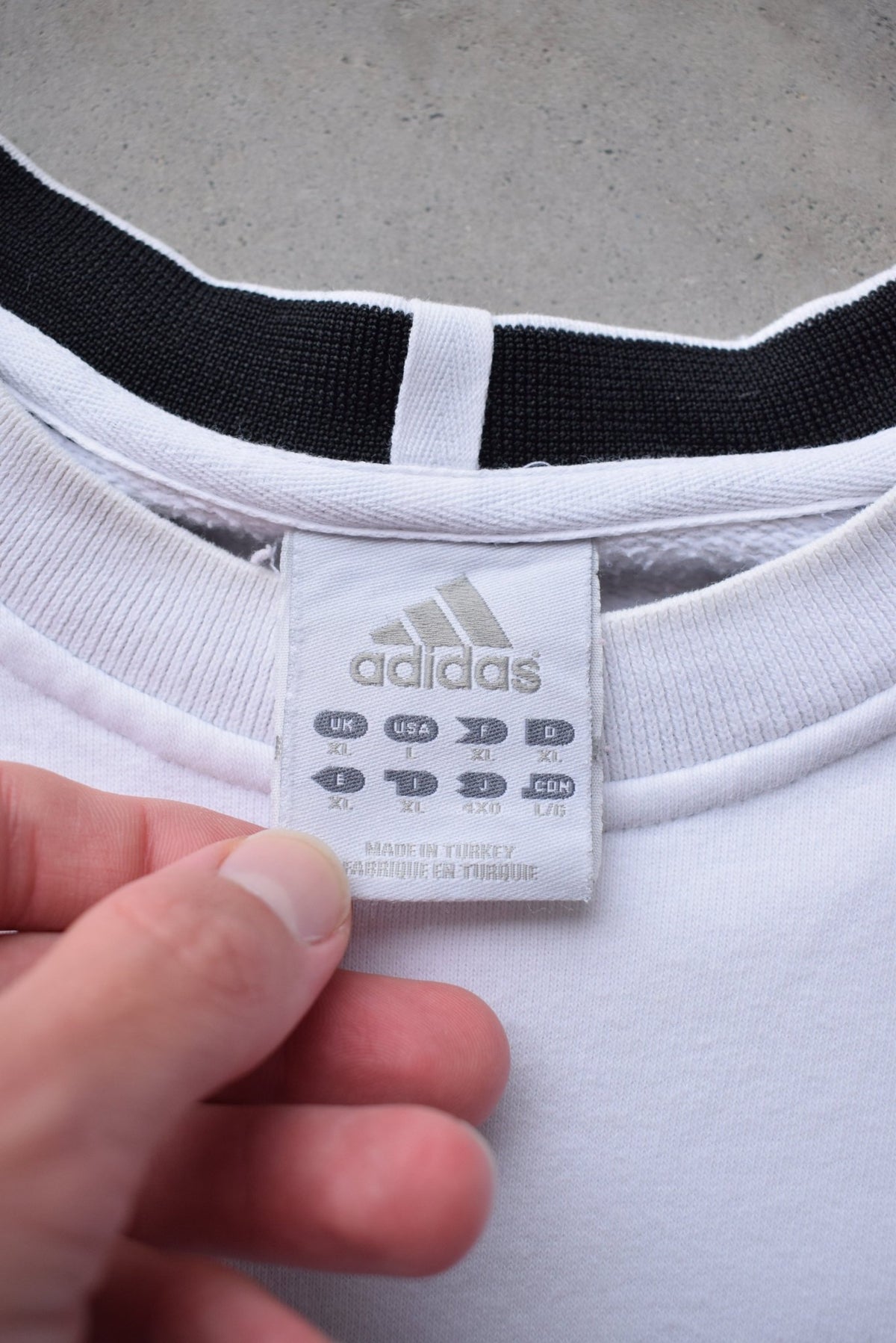 Adidas White Embroidered Spellout Crewneck — 2000s (L/XL) - Retrospective Store