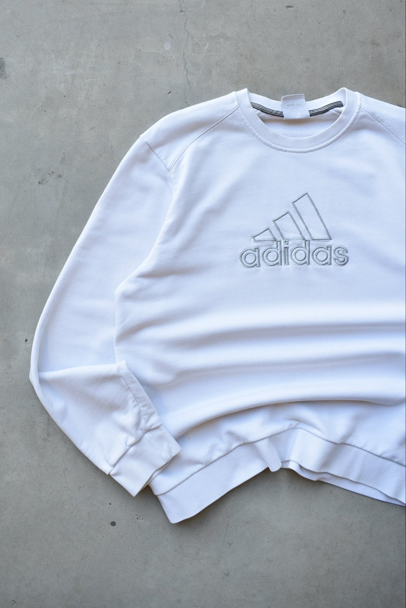 Adidas White Embroidered Spellout Crewneck — 2000s (M/L) - Retrospective Store