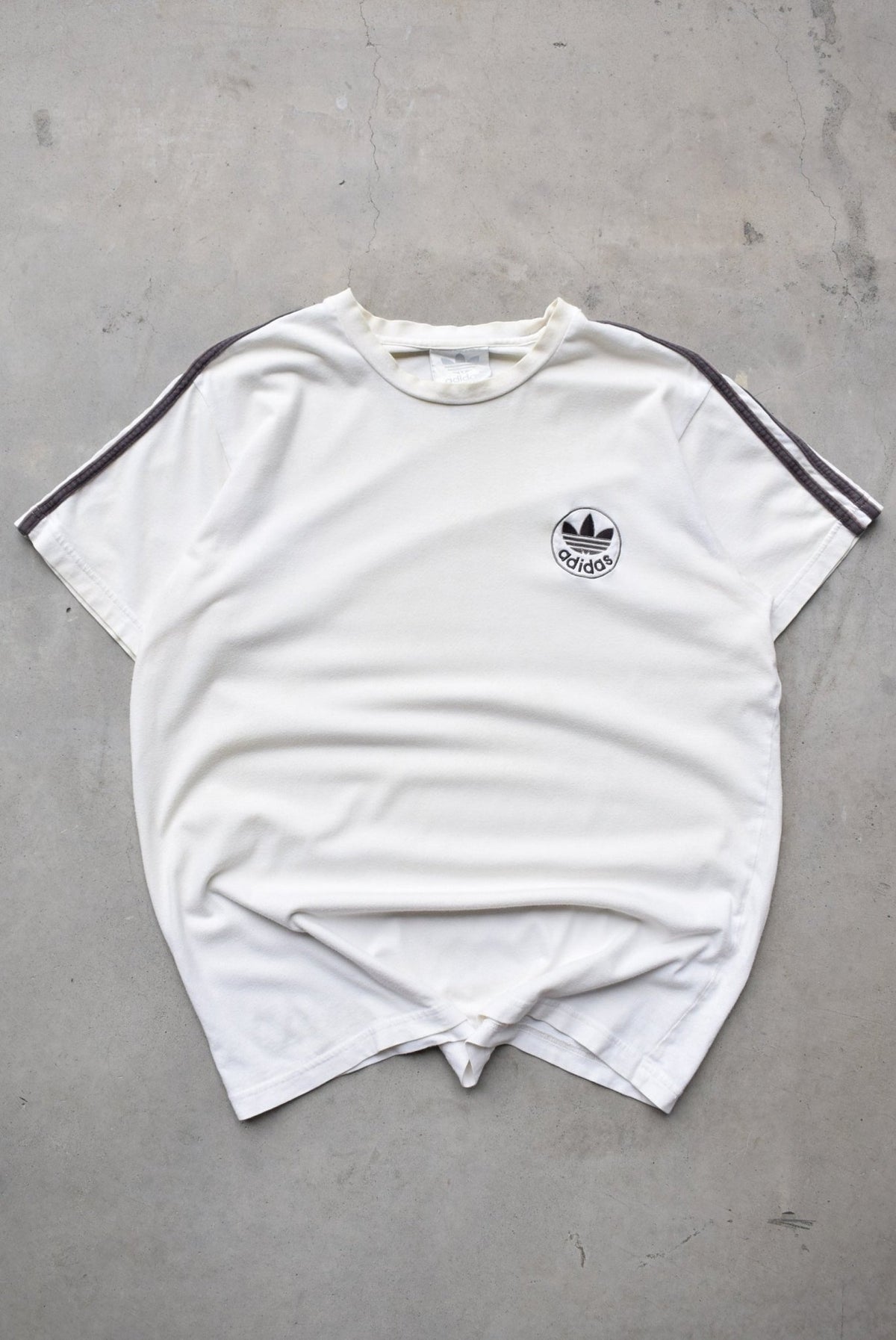 Adidas White Embroidered Spellout Tee — 1990s (L) - Retrospective Store