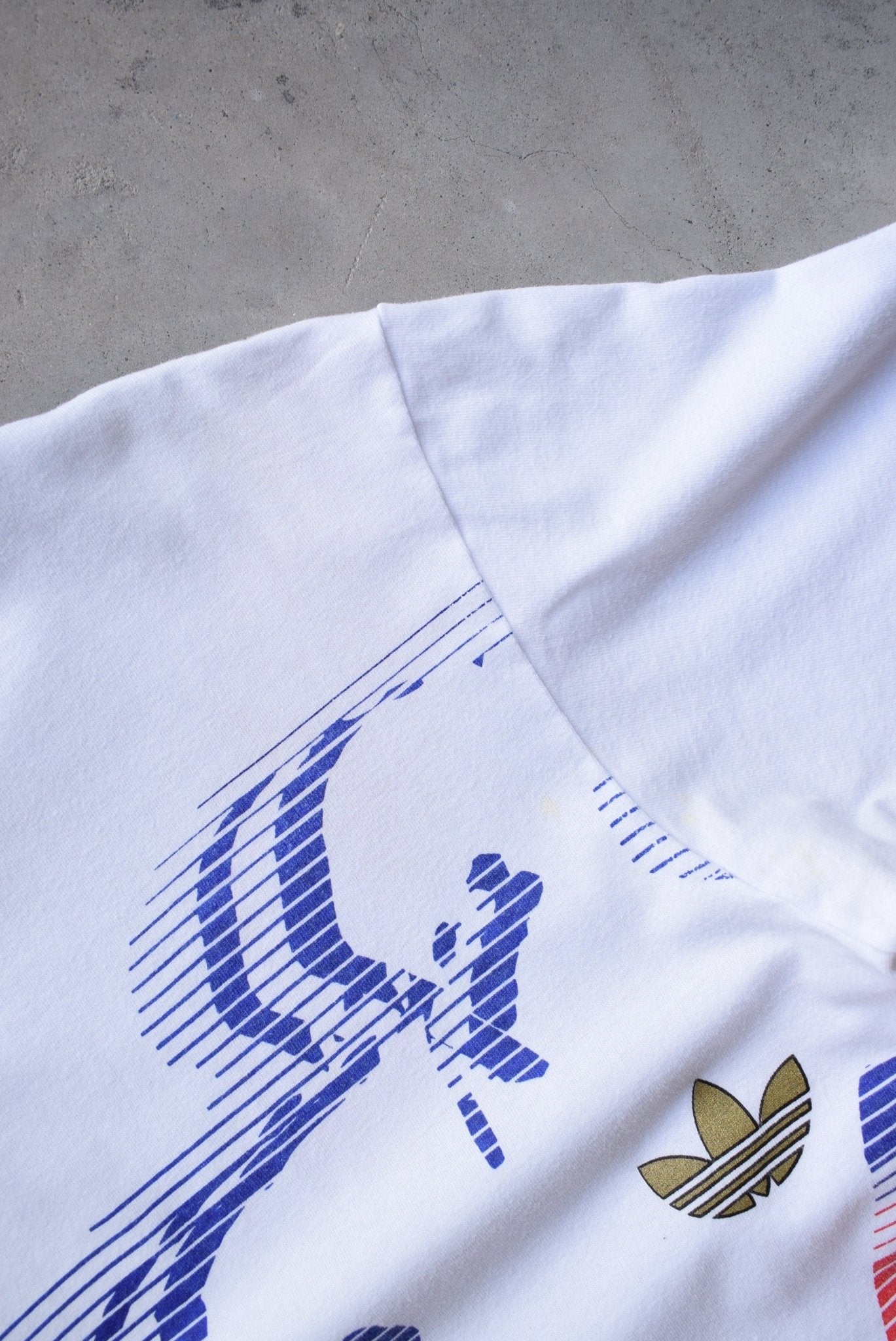 Adidas White Graphic Tee — 1990s (M) - Retrospective Store